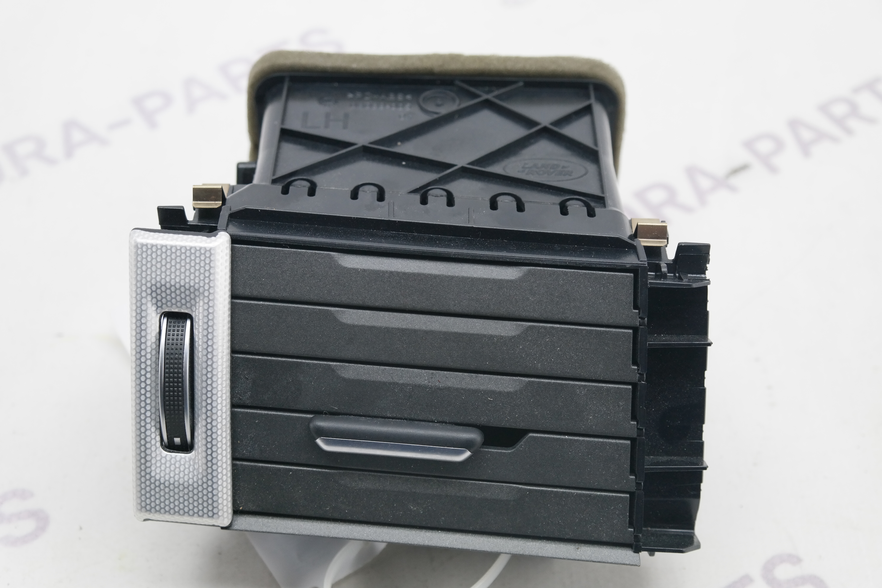 Дефлектор торпеды воздушный LH Land Rover Range Rover Evoque