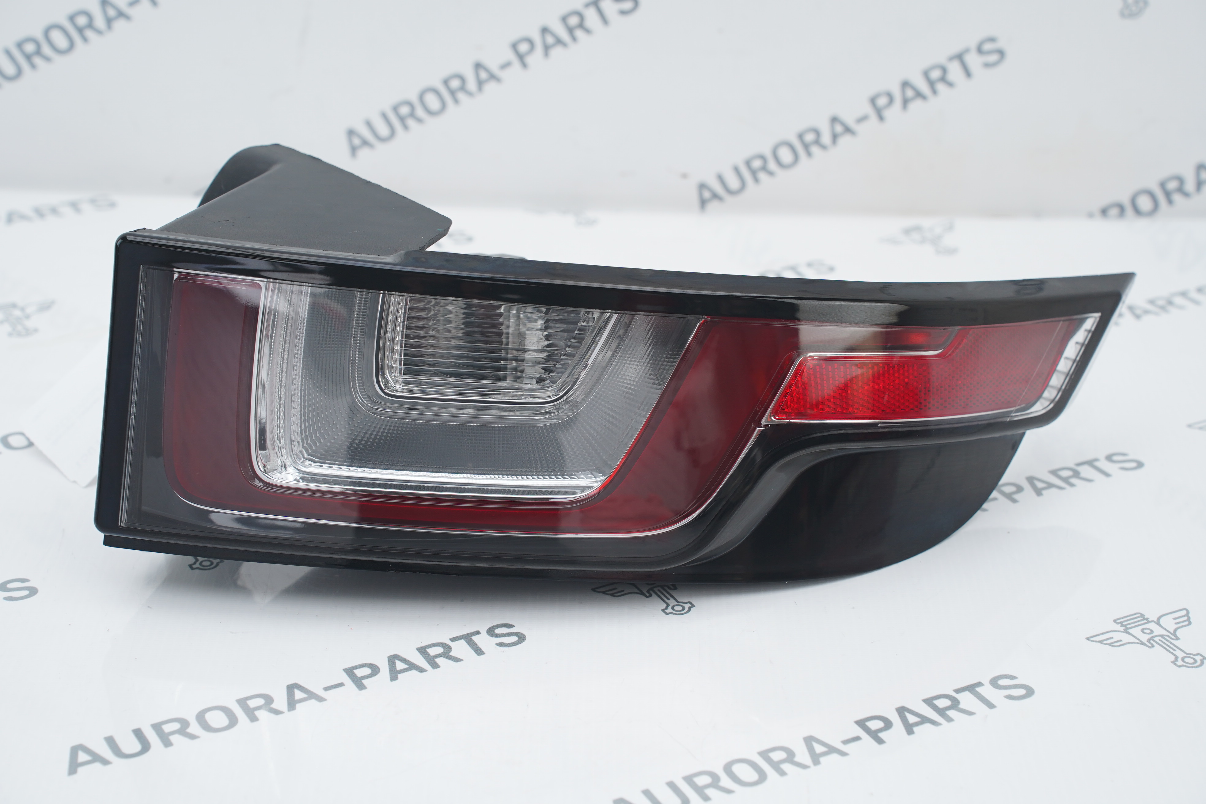 Фонарь задний RH Land Rover Range Rover Evoque