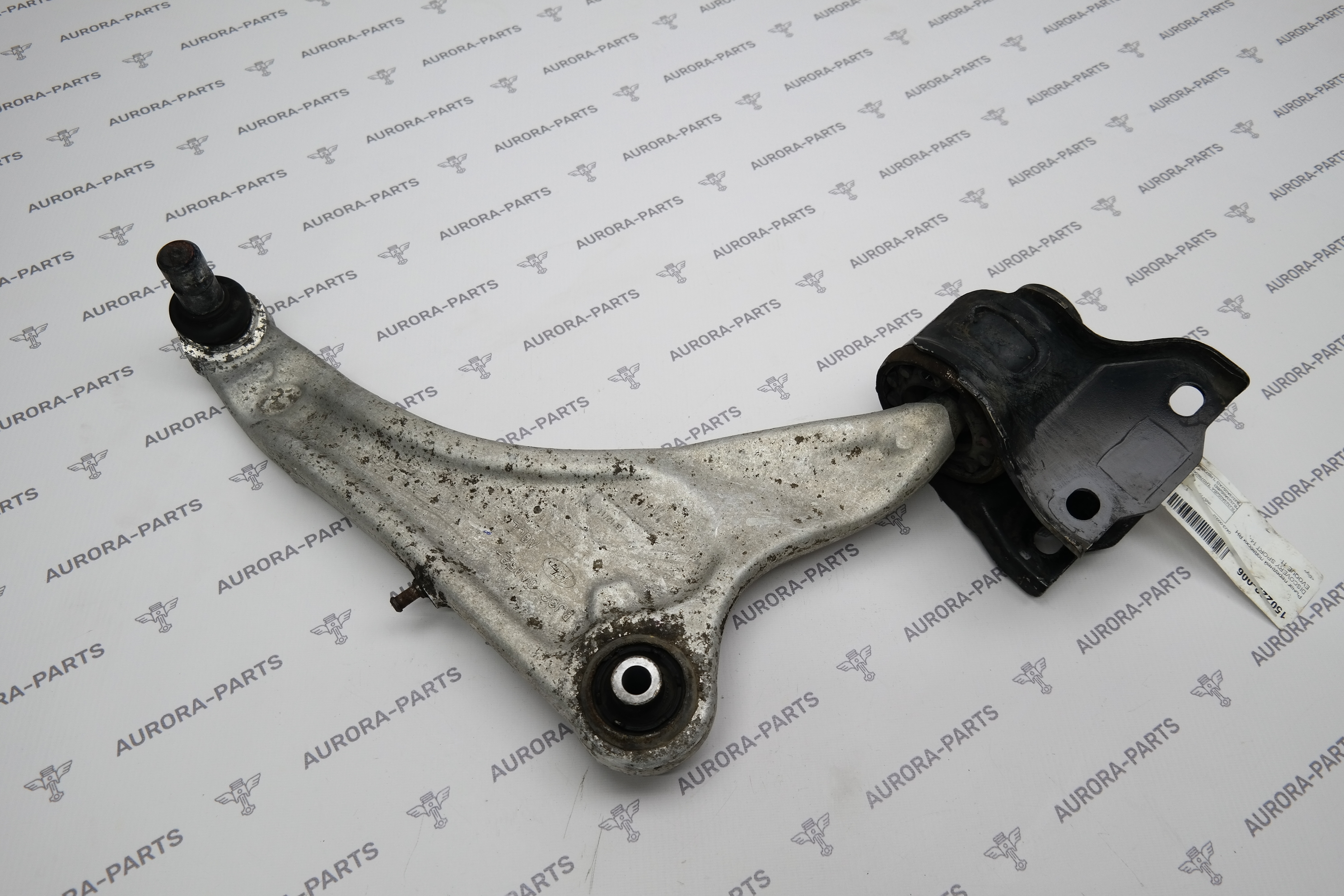 Рычаг передней подвески RH Land Rover Discovery Sport