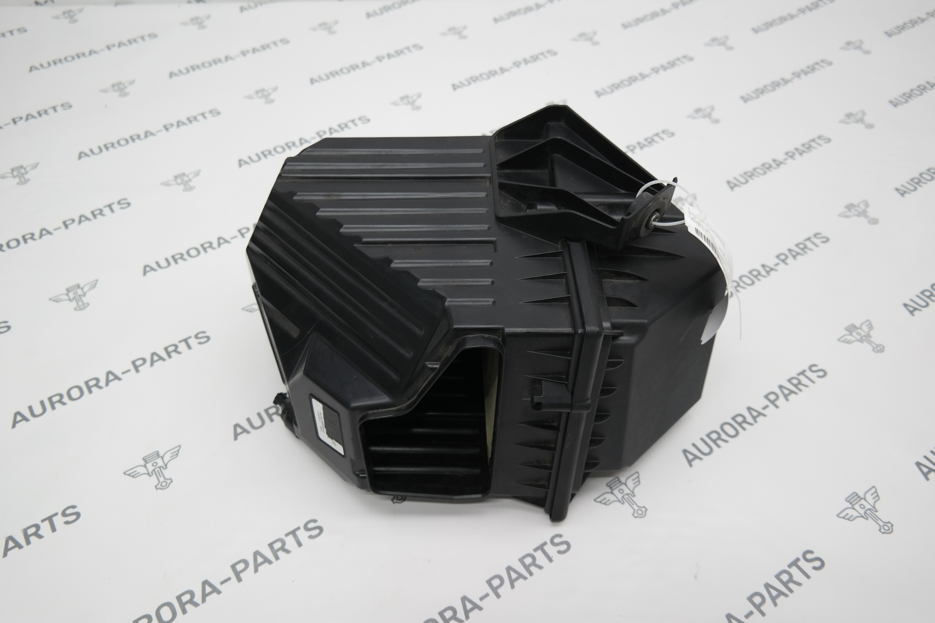 Корпус воздушного фильтра в сборе Land Rover Discovery Sport