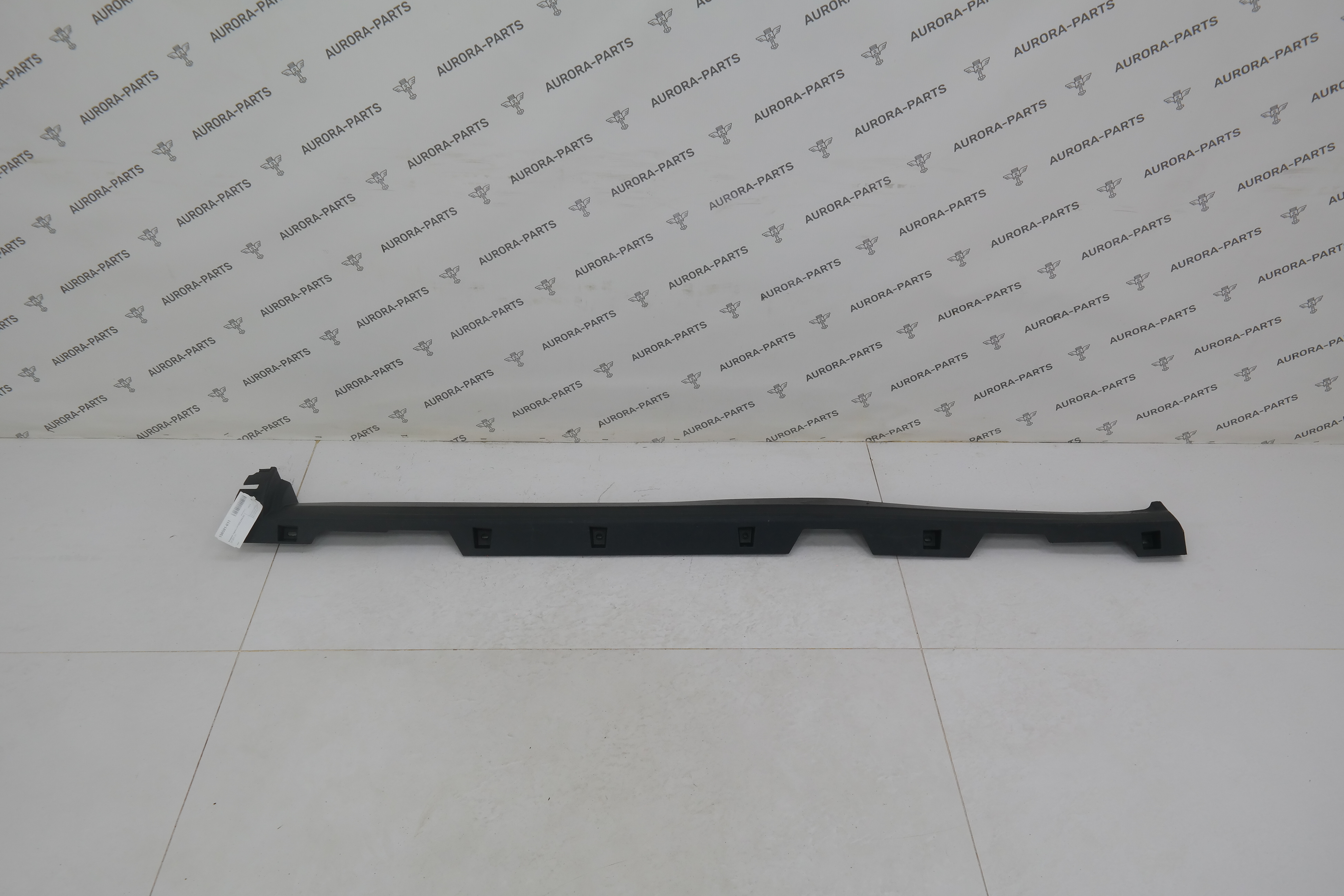 Молдинг порога LH Land Rover Discovery Sport