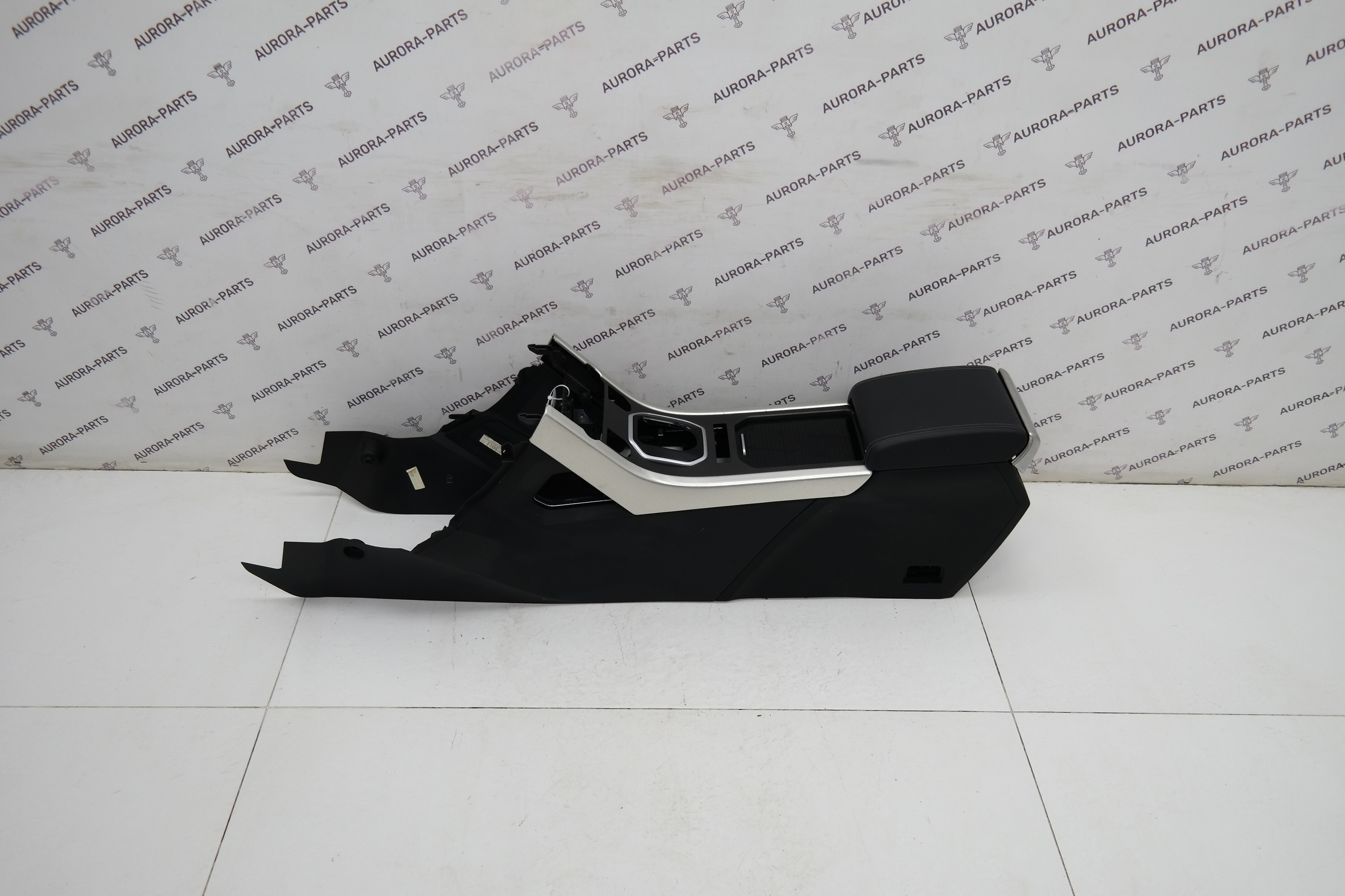 Подлокотник в сборе Land Rover Range Rover Evoque