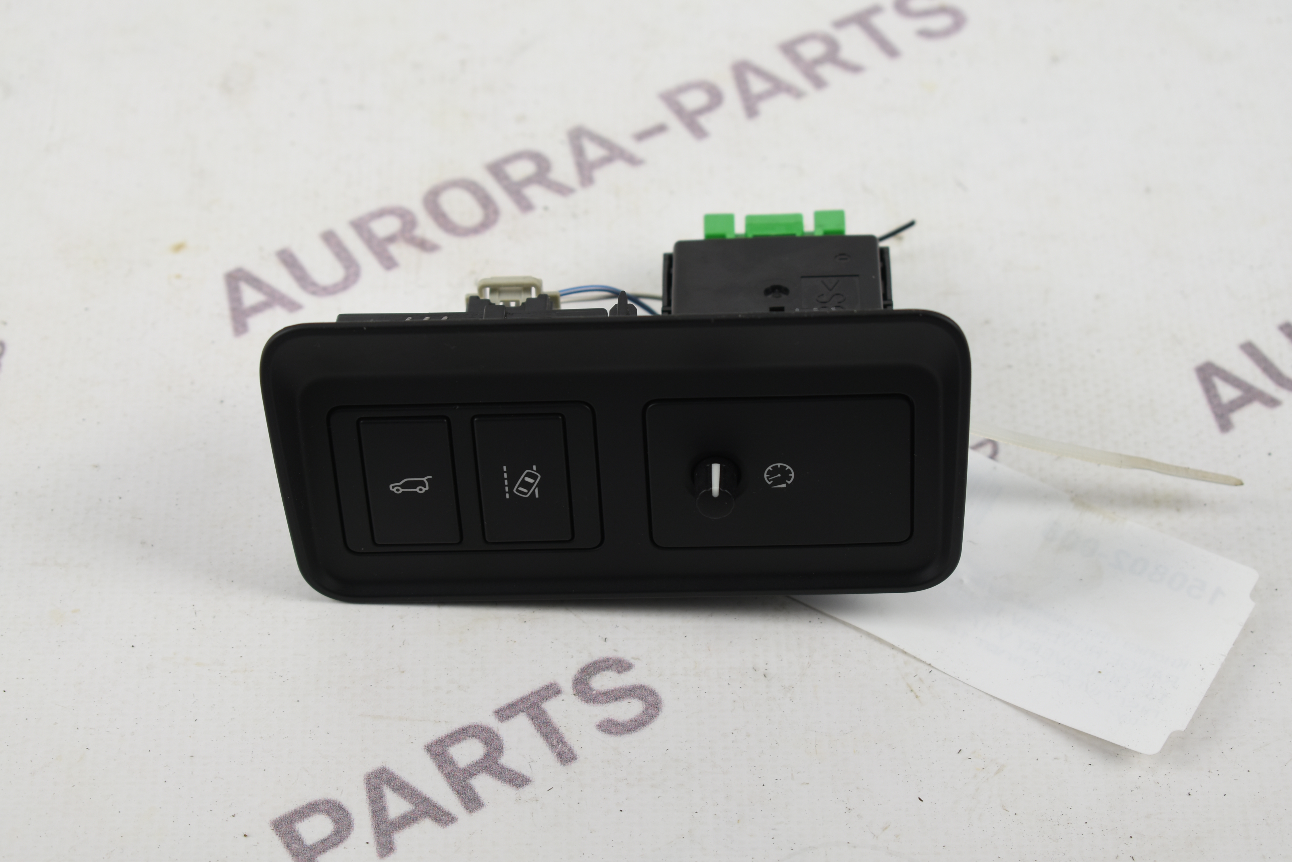 Кнопка открывания багажника Land Rover Discovery Sport