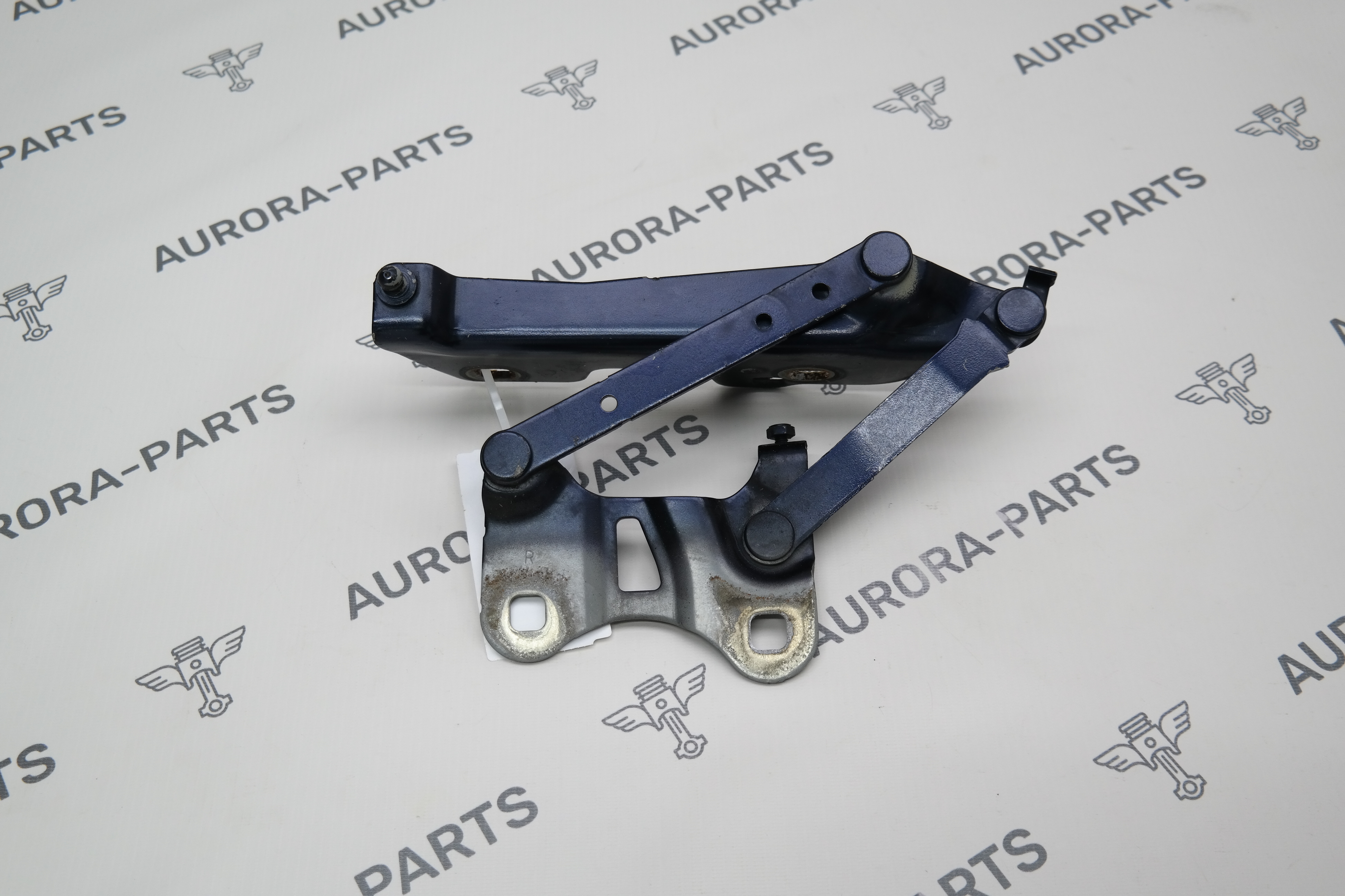 Петля капота RH Land Rover Range Rover Sport