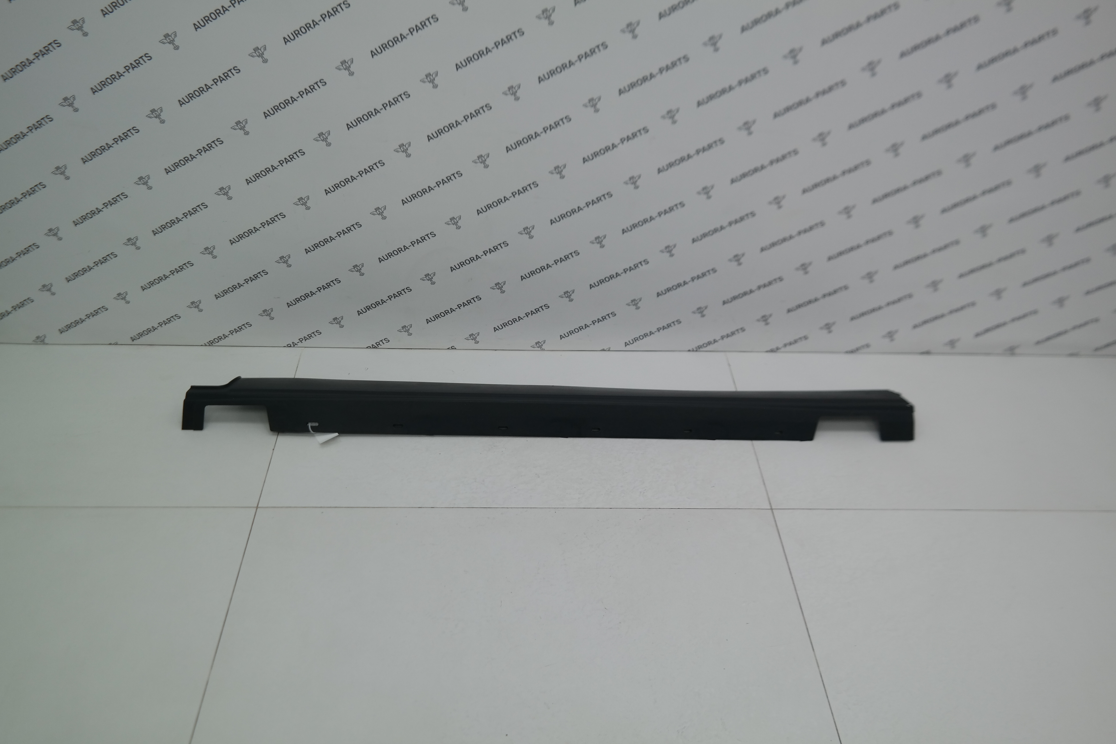 Молдинг порога наружный LH Land Rover Range Rover Sport