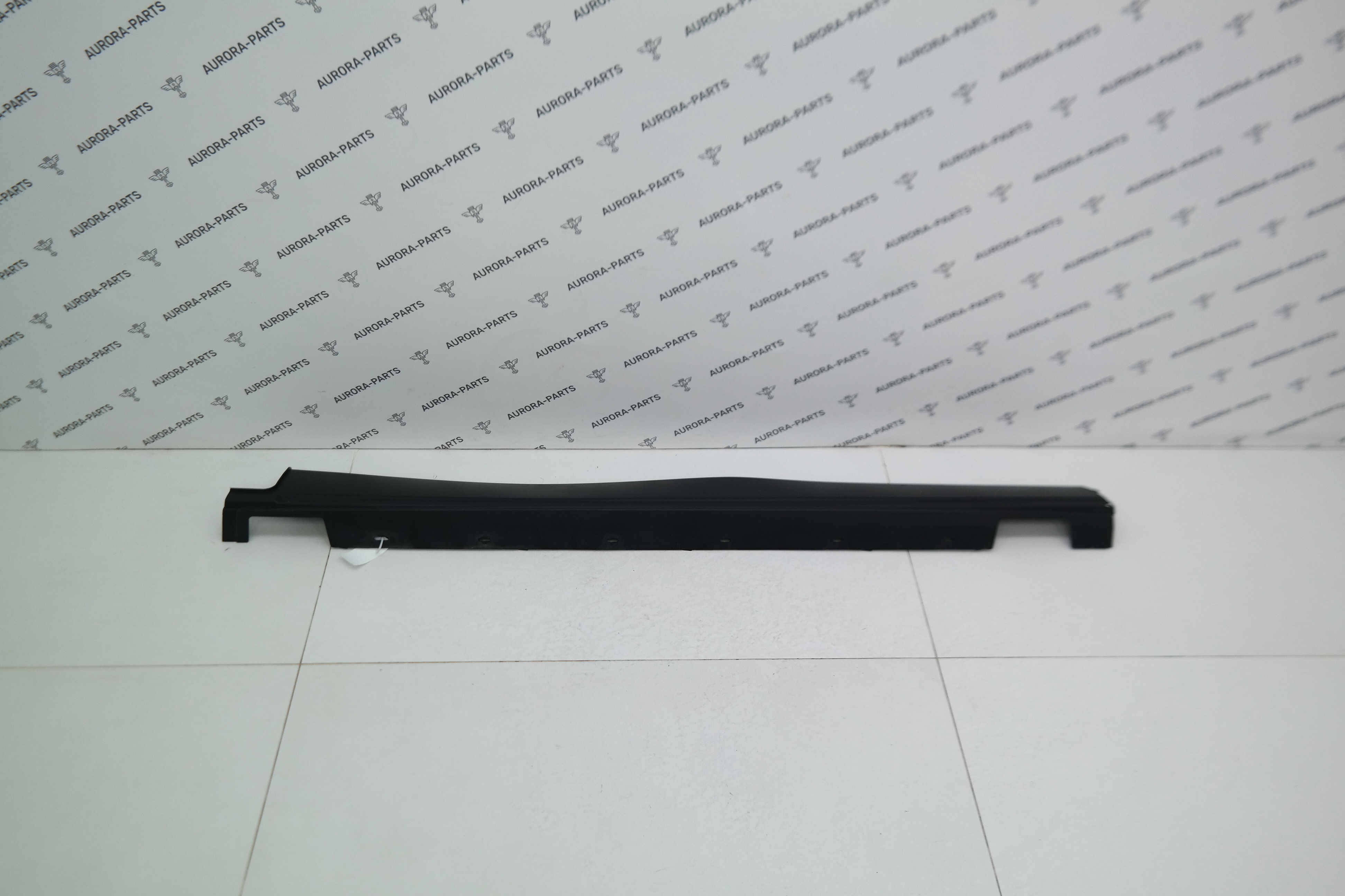 Молдинг порога наружный LH Land Rover Range Rover Sport