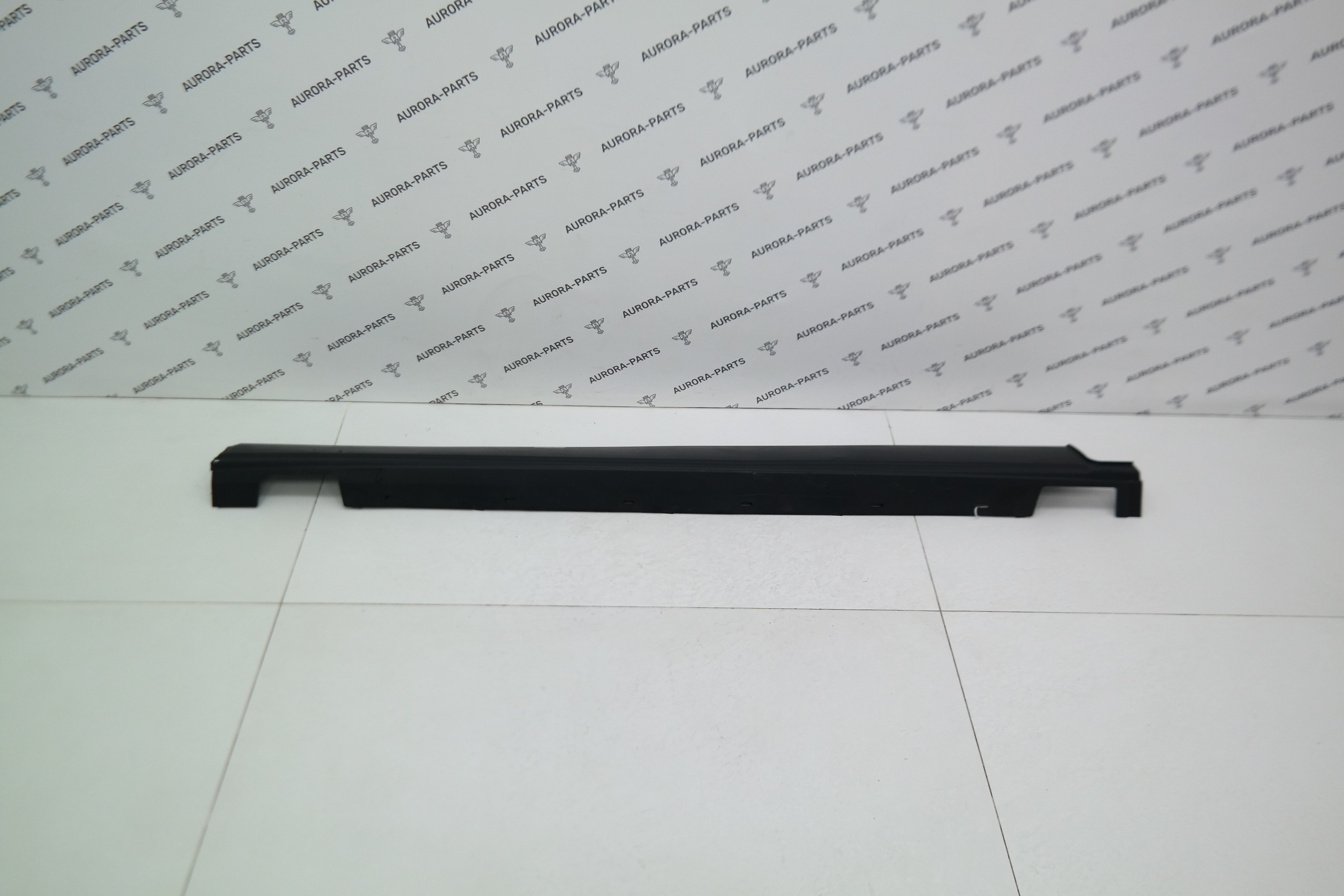 Молдинг порога наружный RH Land Rover Range Rover Sport