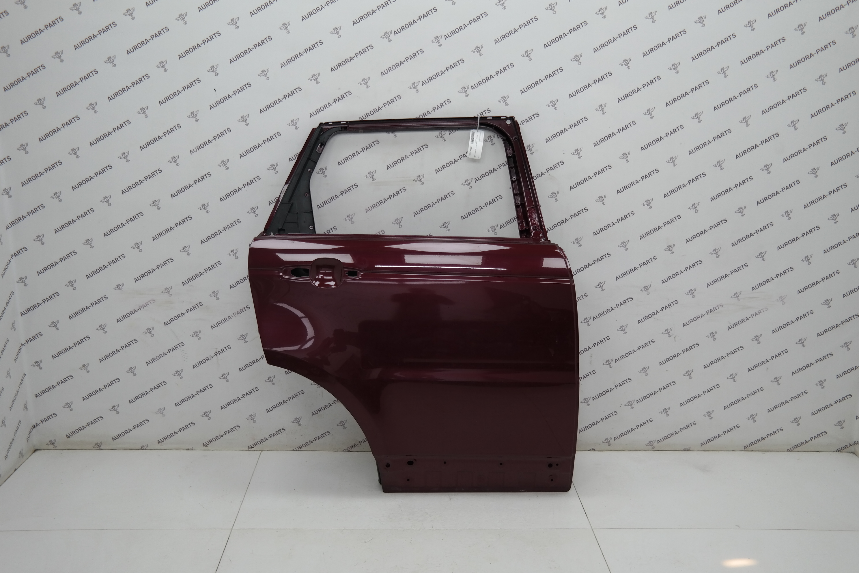 Двери рендж ровер спорт. Пистон накладки двери Рендж Ровер спорт.