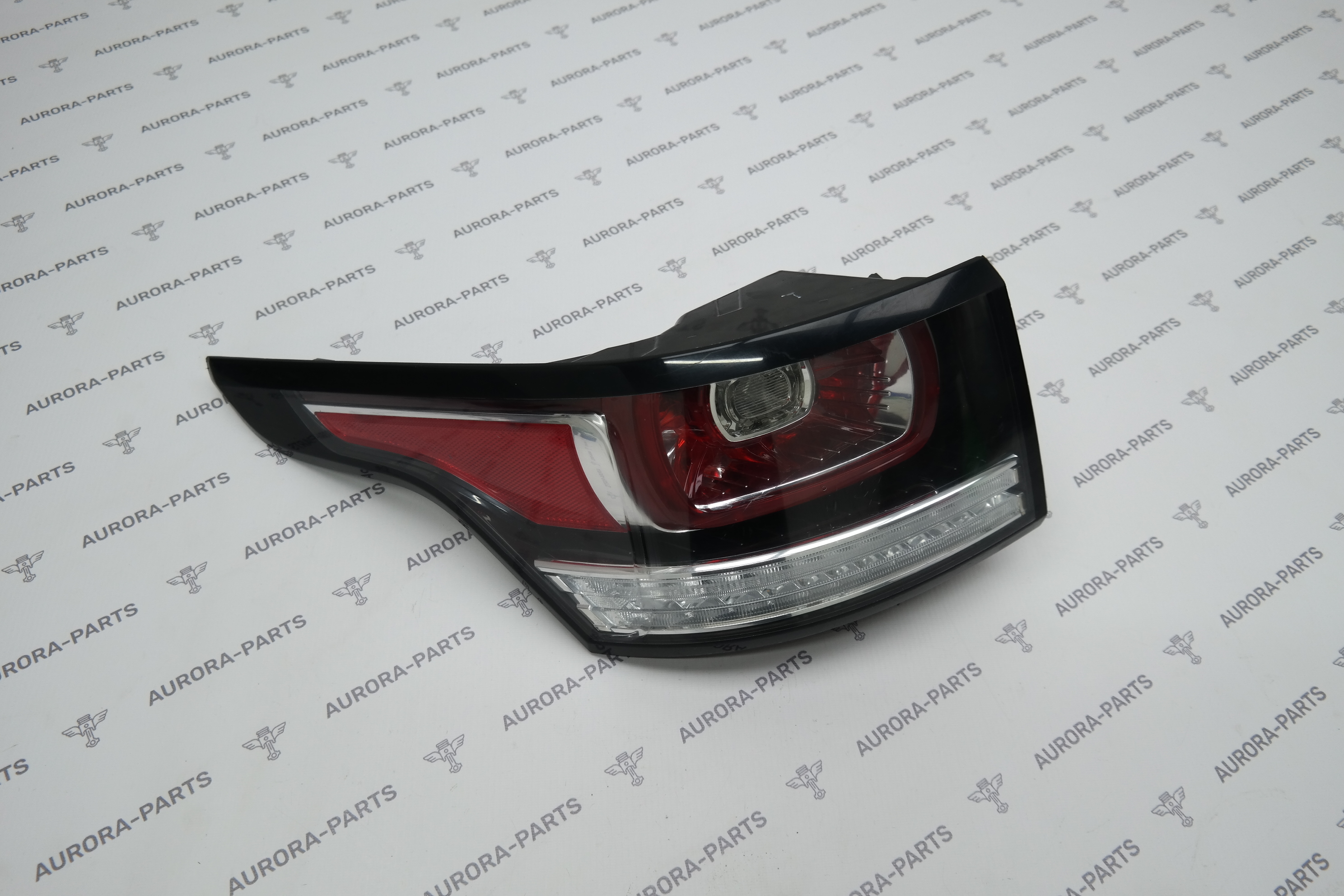 Фонарь задний LH Land Rover Range Rover Sport