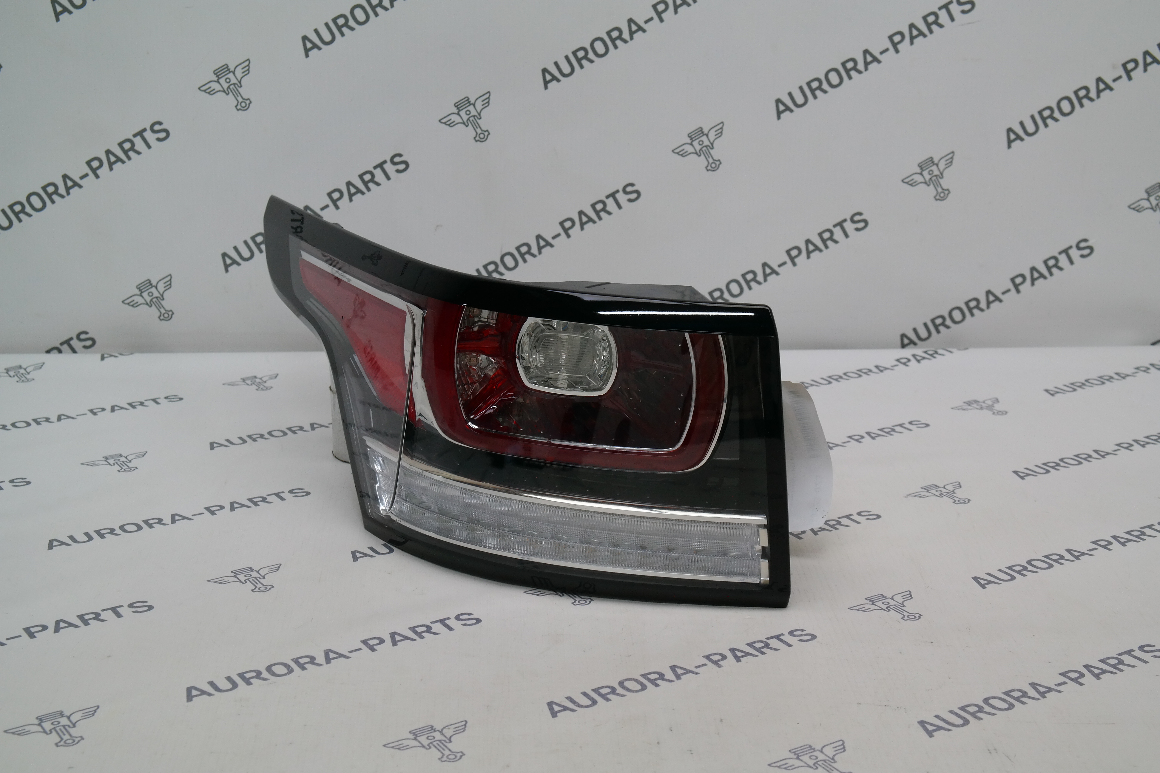 Фонарь задний LH Land Rover Range Rover Sport