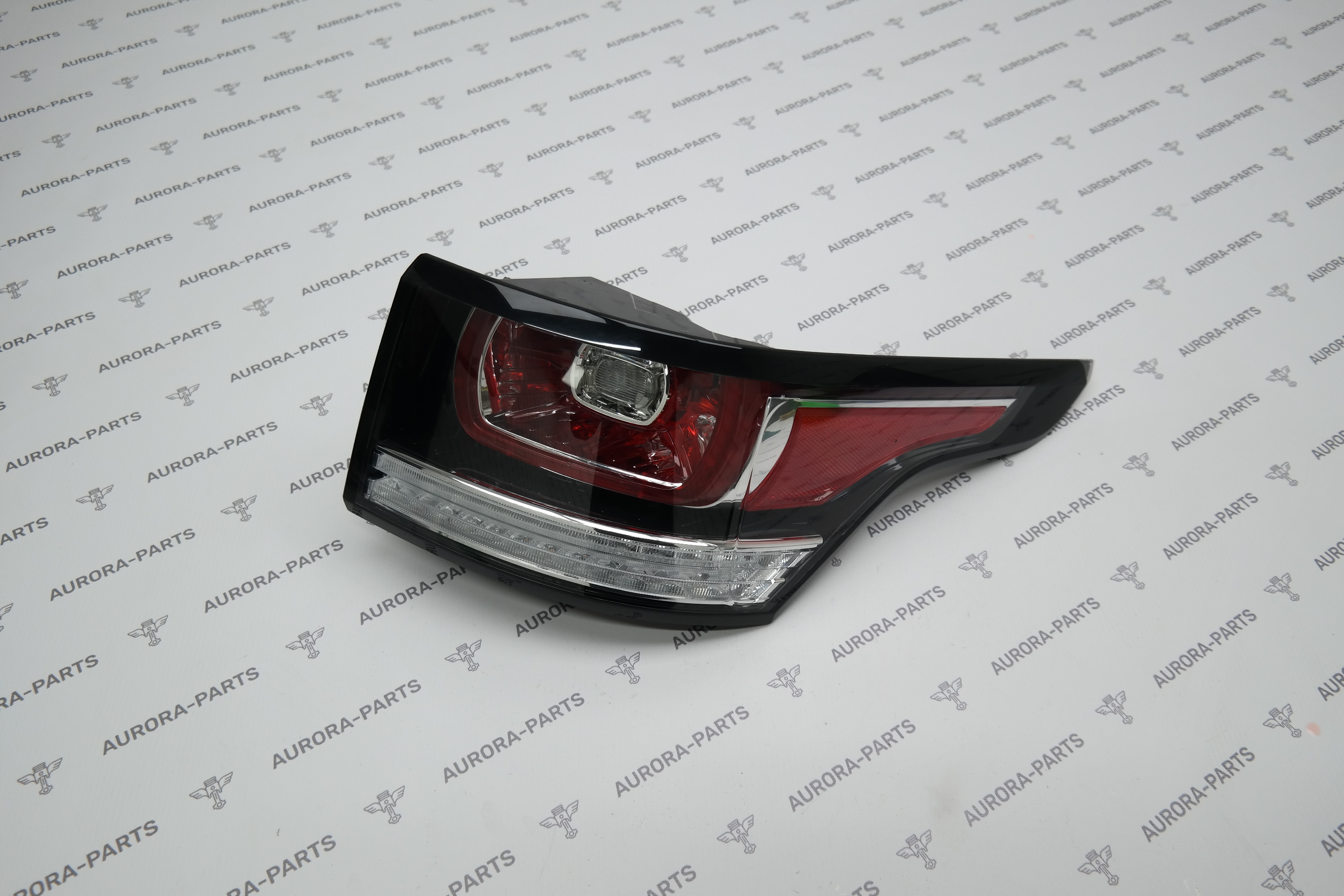 Фонарь задний RH Land Rover Range Rover Sport