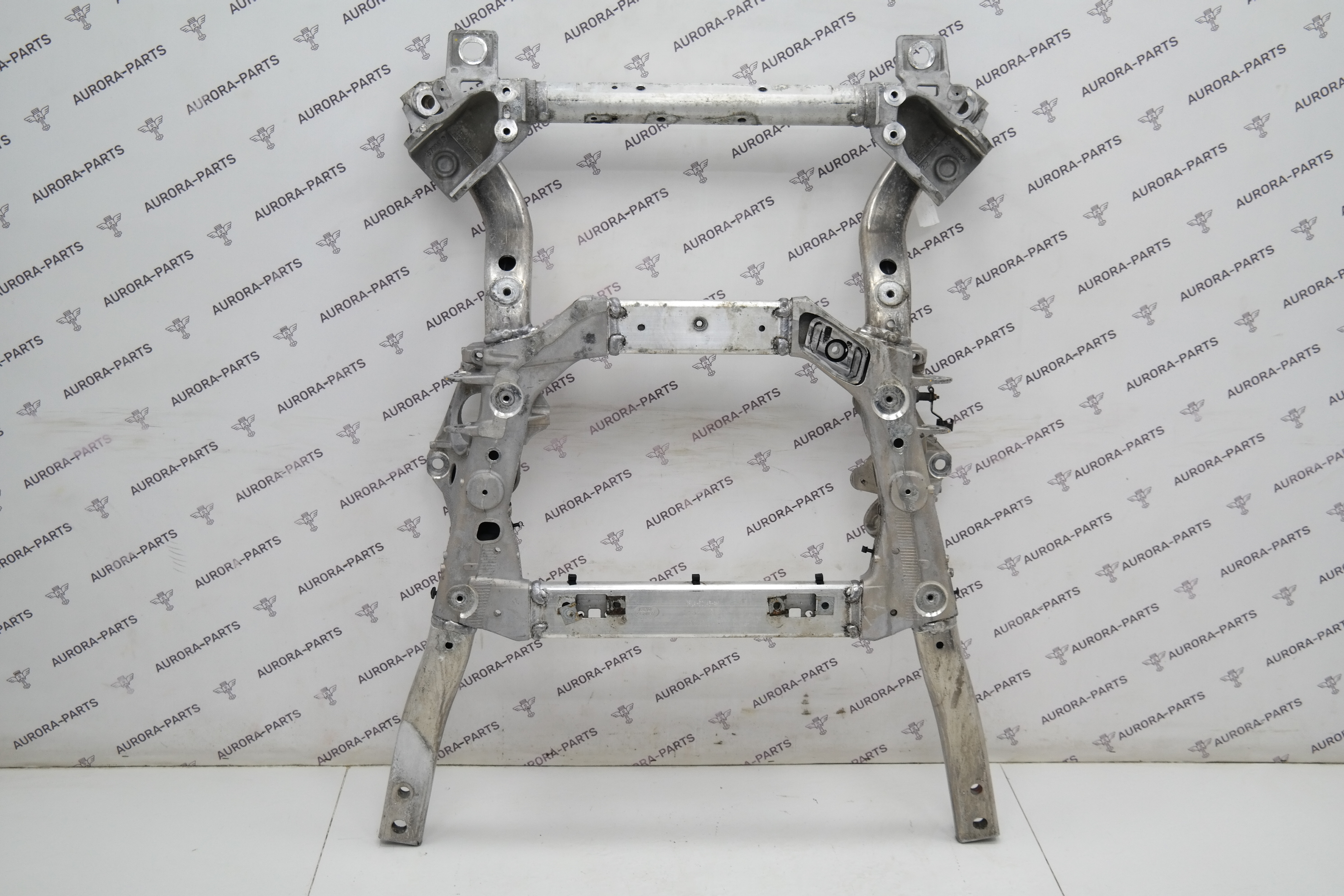 Подрамник передней подвески Land Rover Range Rover Sport