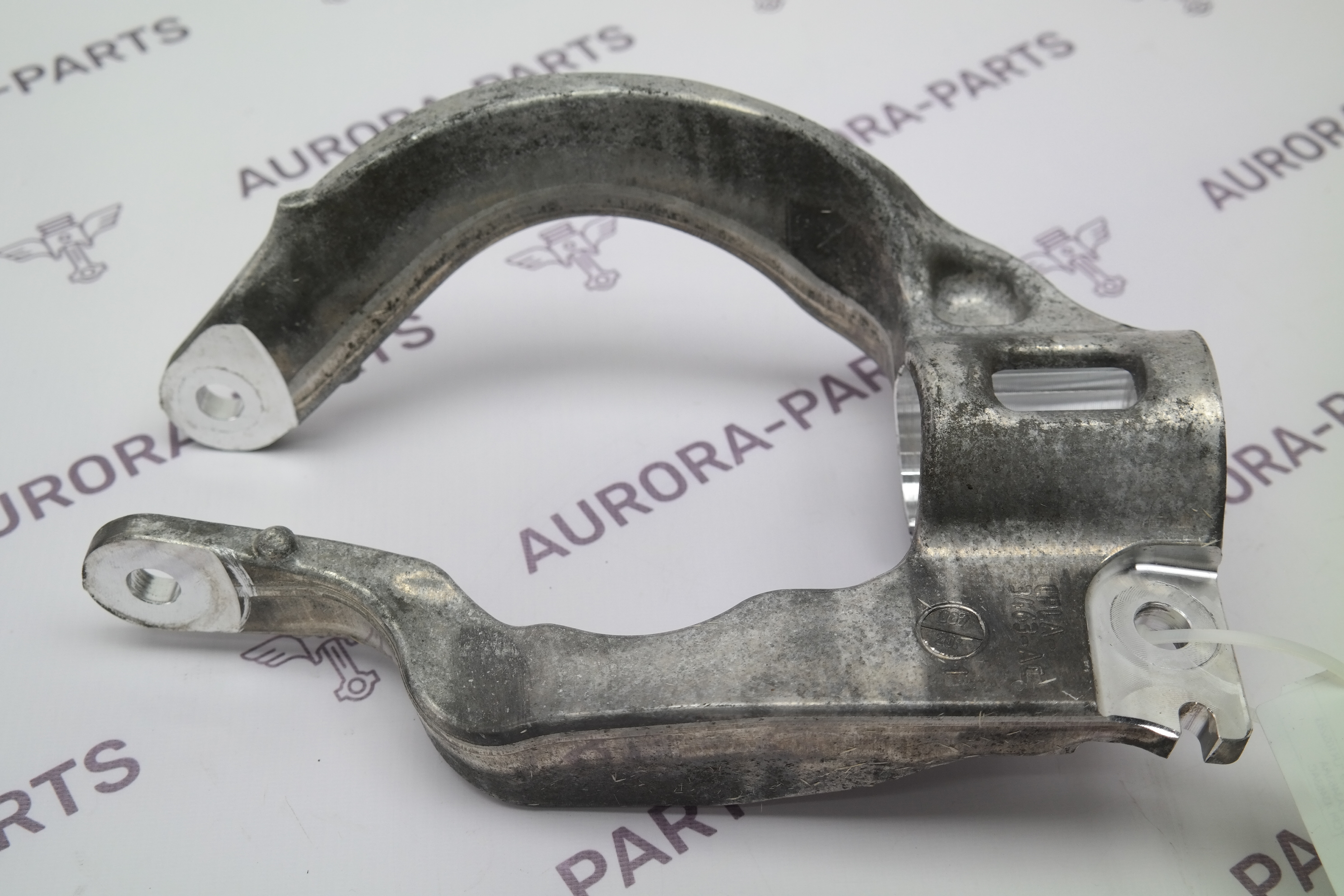 Кронштейн, вилка пневмоамортизатора передней подвески LH Land Rover Range Rover Sport