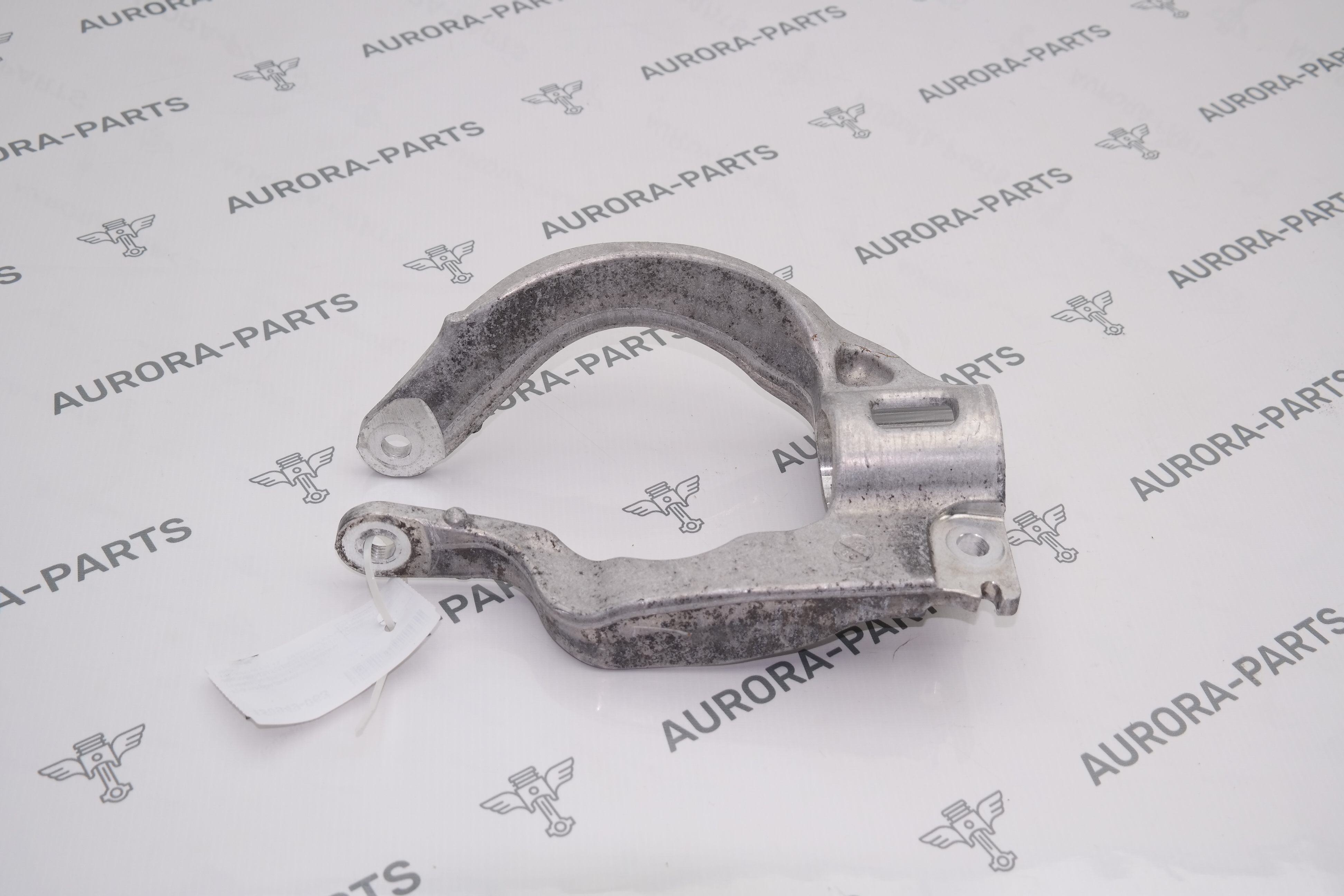 Кронштейн, вилка пневмоамортизатора передней подвески LH Land Rover Range Rover Sport