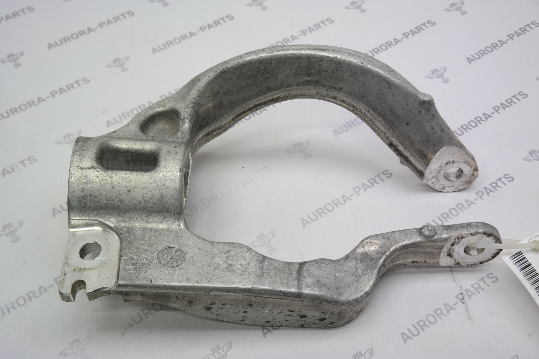 Кронштейн, вилка пневмоамортизатора передней подвески RH Land Rover Range Rover Sport