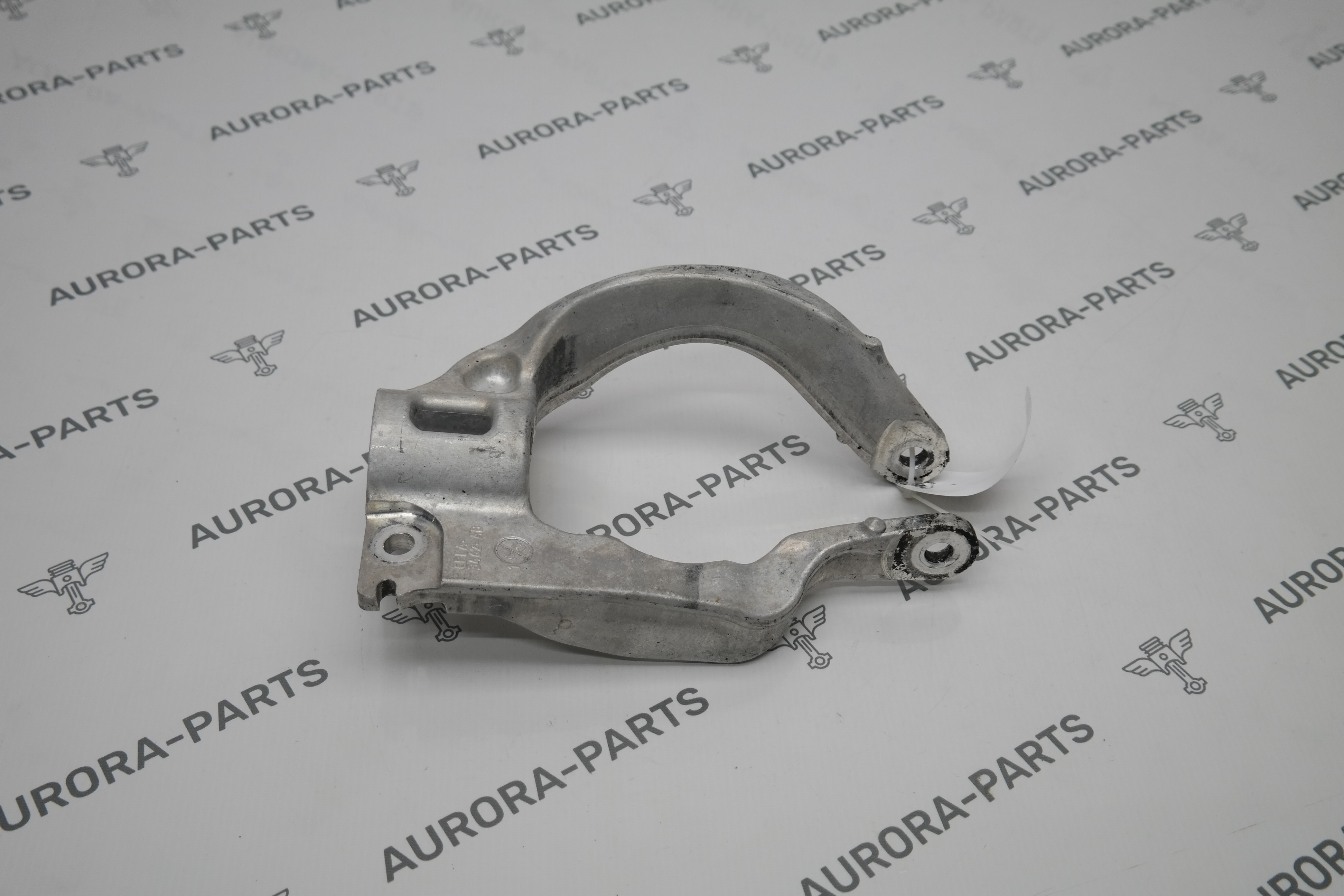 Кронштейн, вилка пневмоамортизатора передней подвески RH Land Rover Range Rover Sport