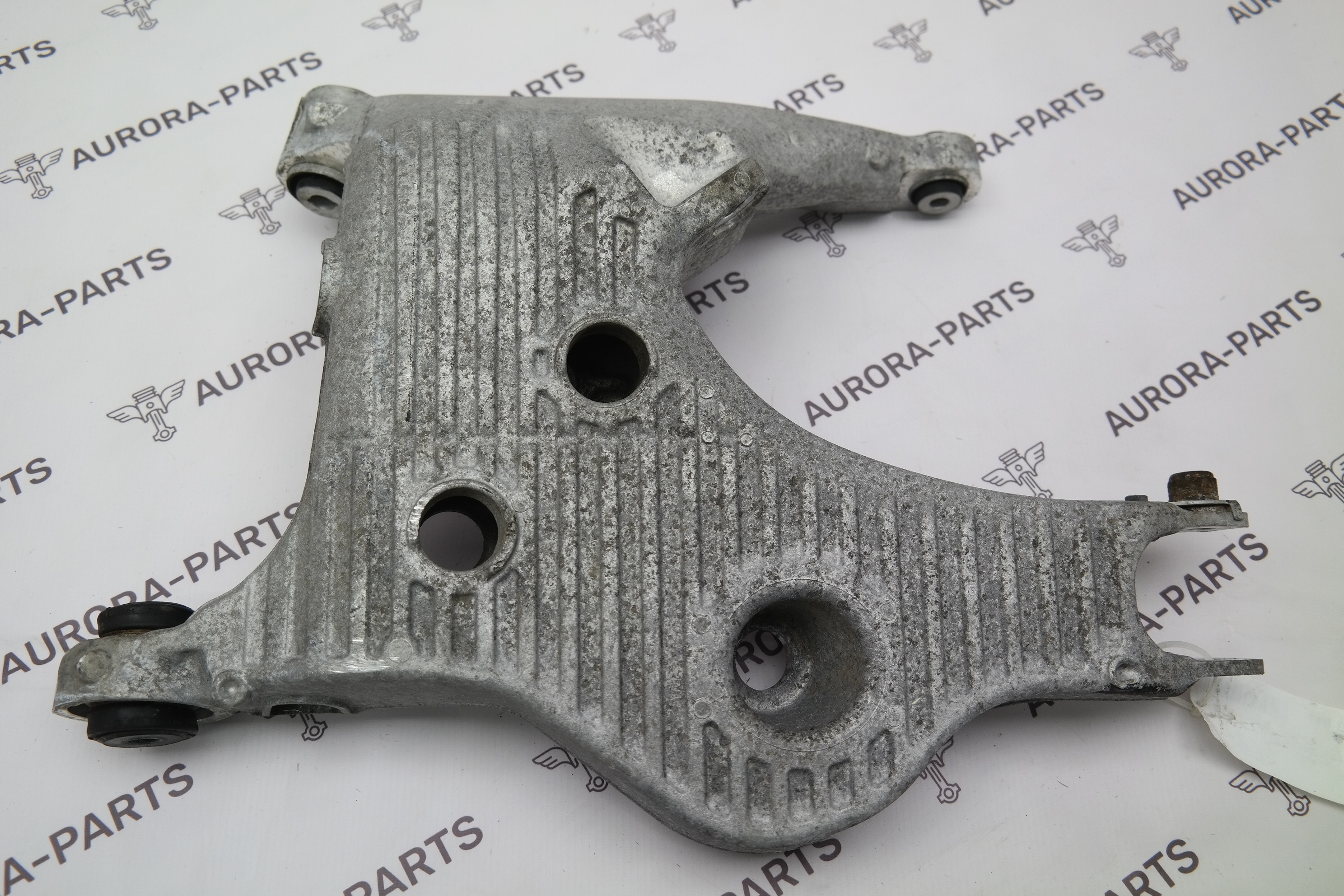 Рычаг нижний задней подвески LH Land Rover Range Rover Sport