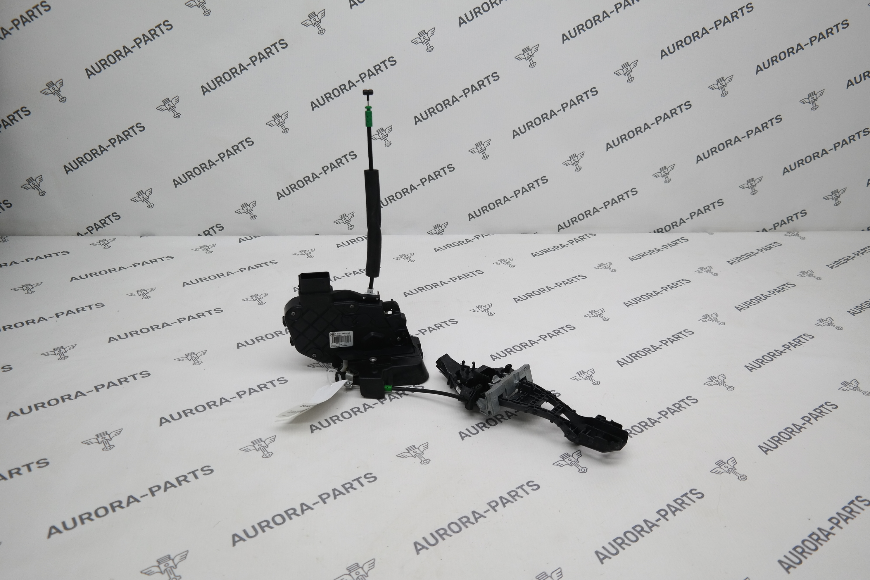 Замок задней двери LH Land Rover Range Rover Evoque