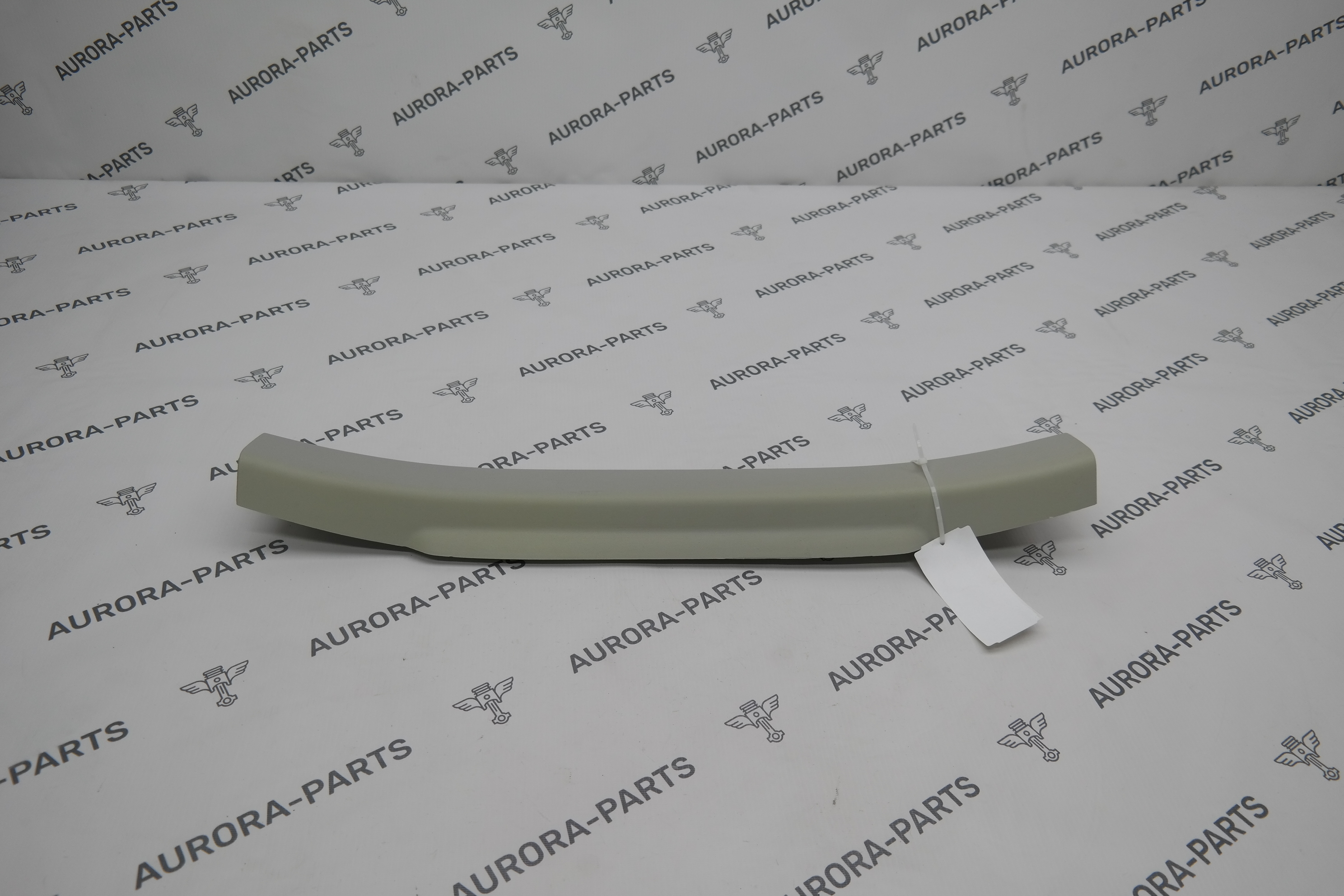 Обшивка крышки багажника верхняя Land Rover Discovery Sport