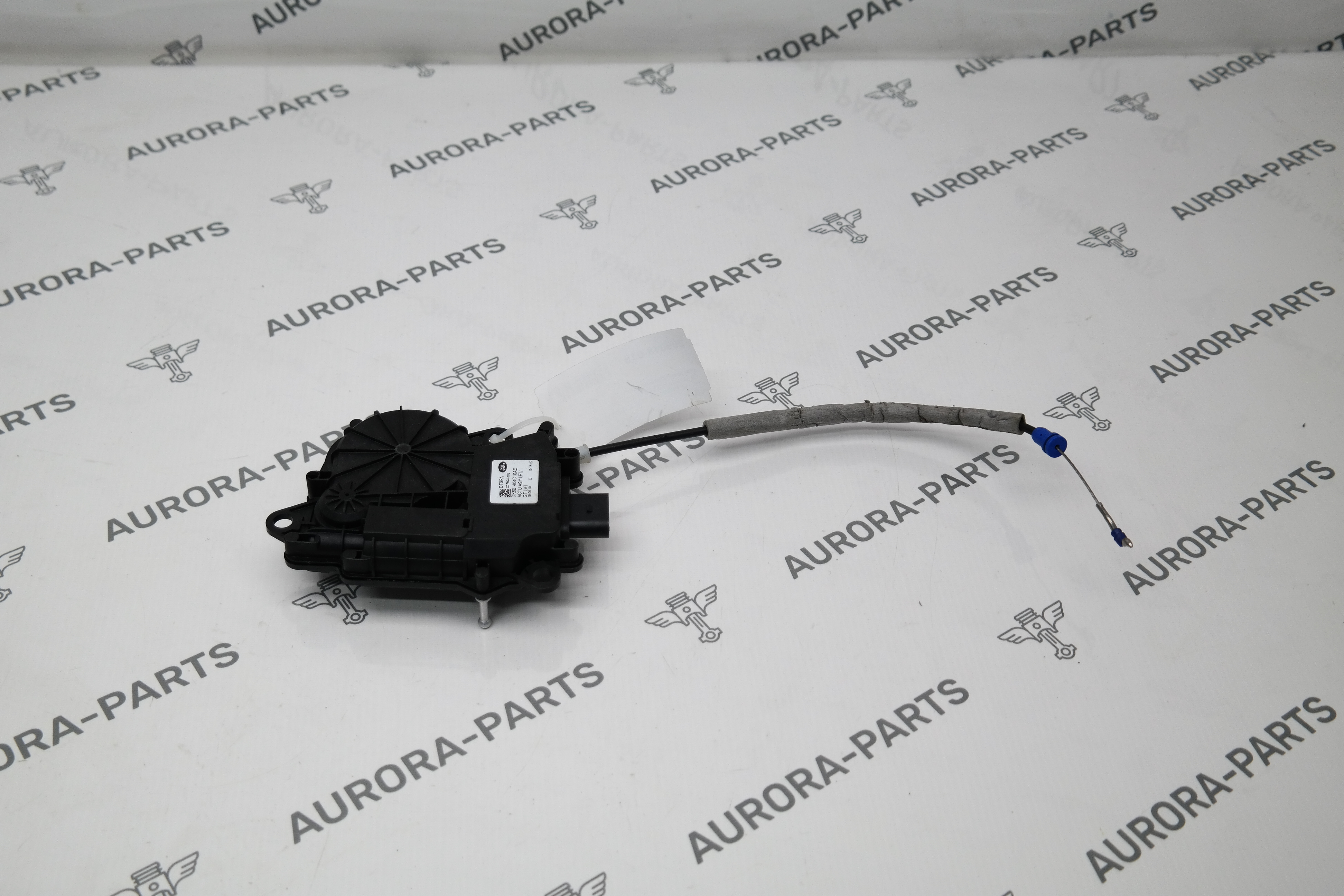 Доводчик замка крышки багажника Land Rover Discovery Sport