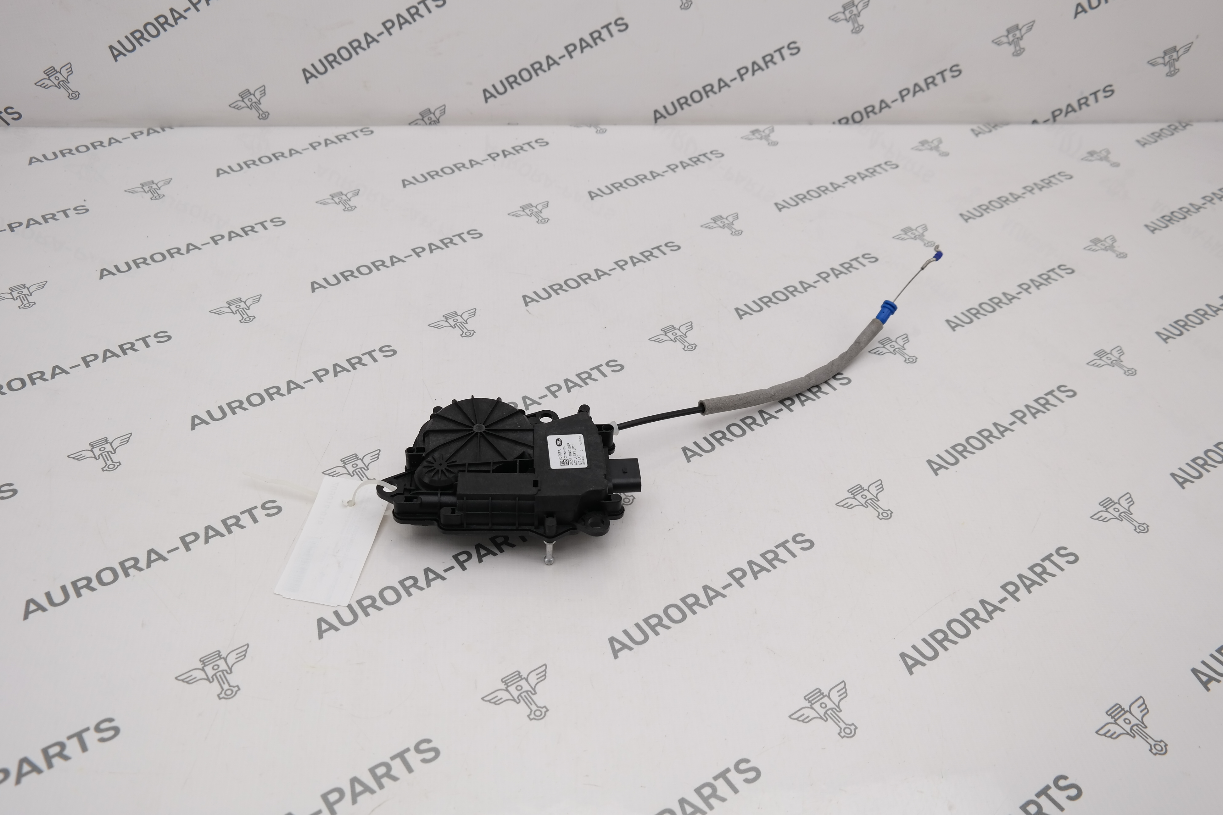 Доводчик замка крышки багажника Land Rover Discovery Sport