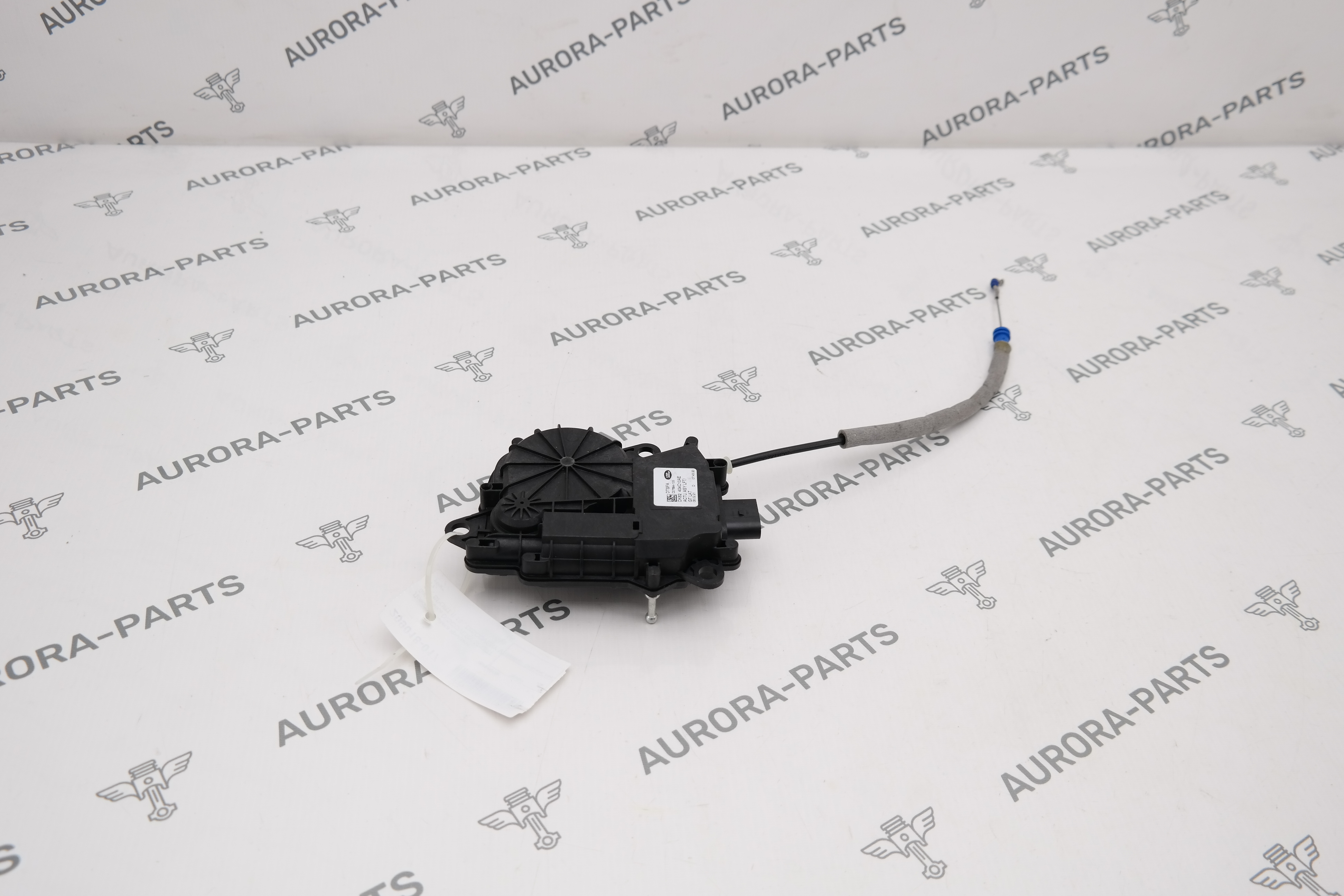 Доводчик замка крышки багажника Land Rover Discovery Sport