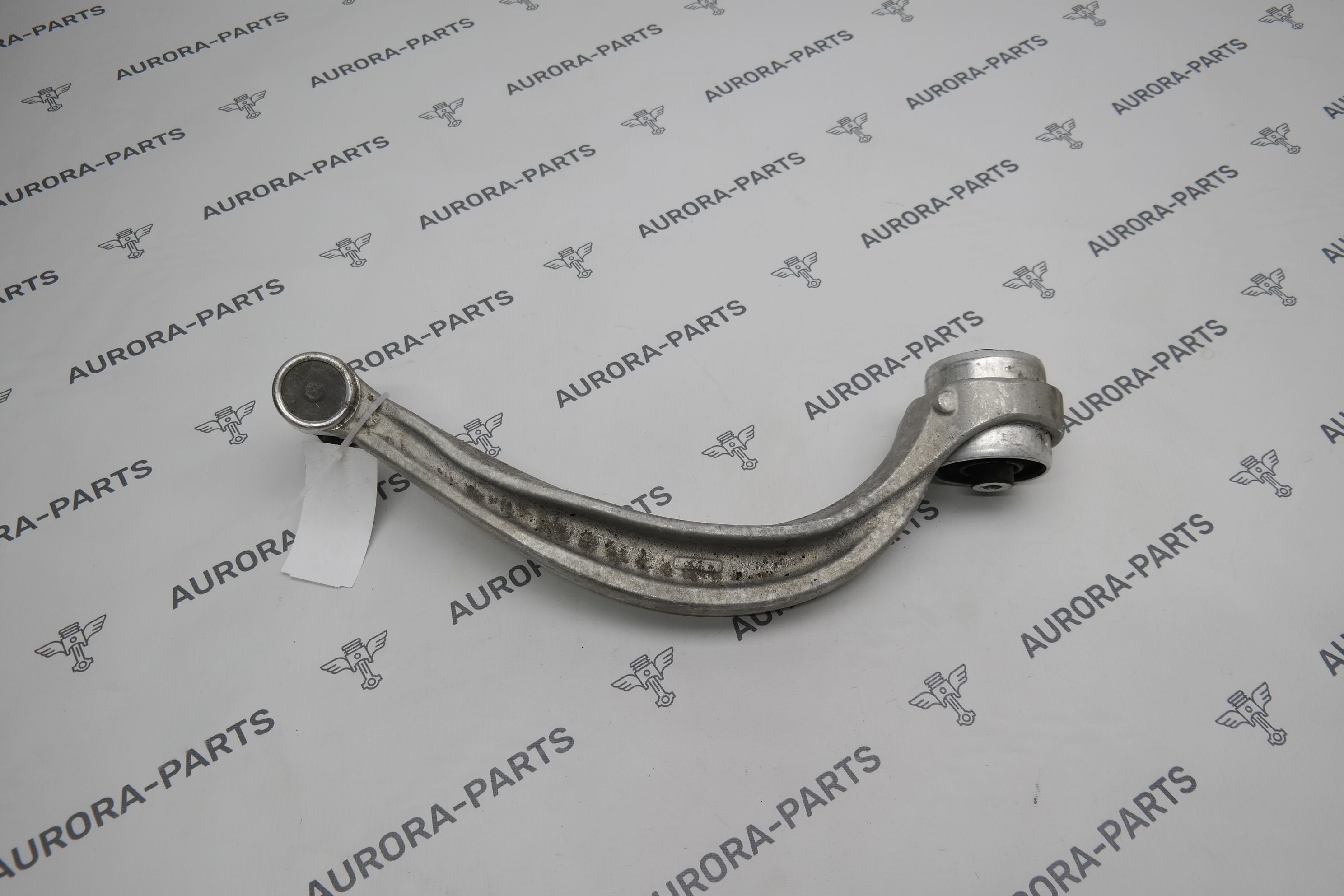 Рычаг передней подвески нижний RH Audi Q7