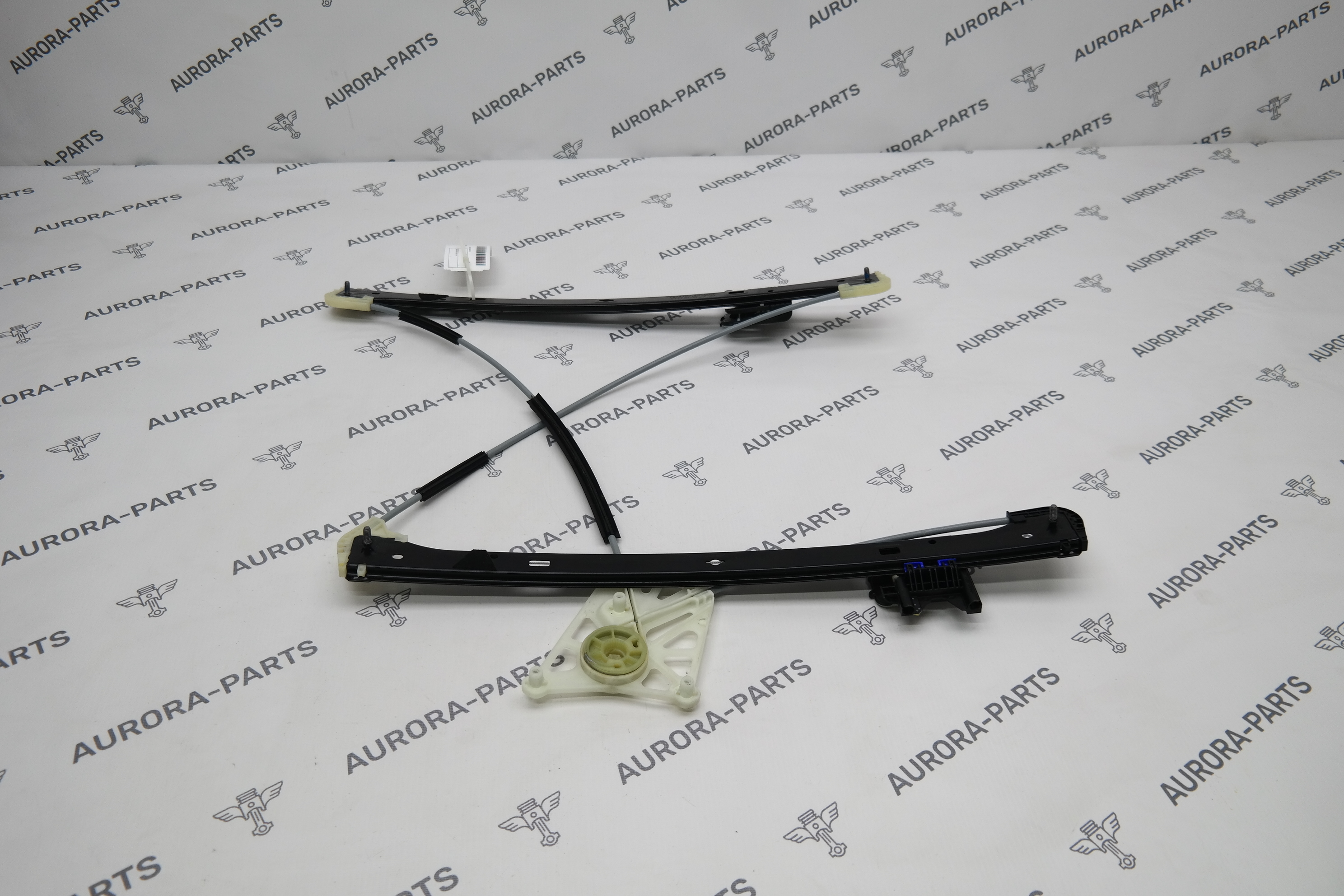 Стеклоподъемник передней двери RH Audi Q7