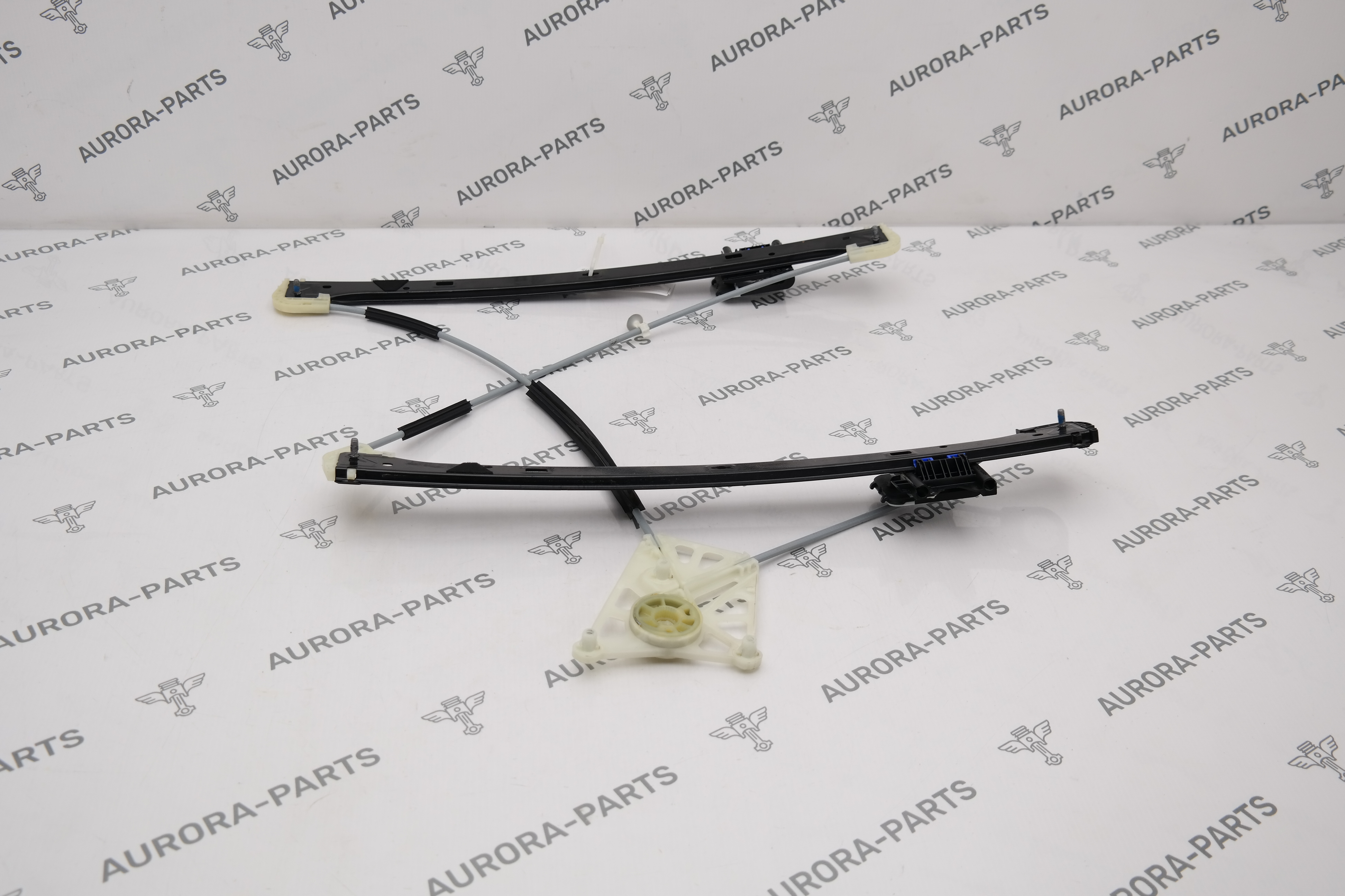 Стеклоподъемник передней двери RH Audi Q7