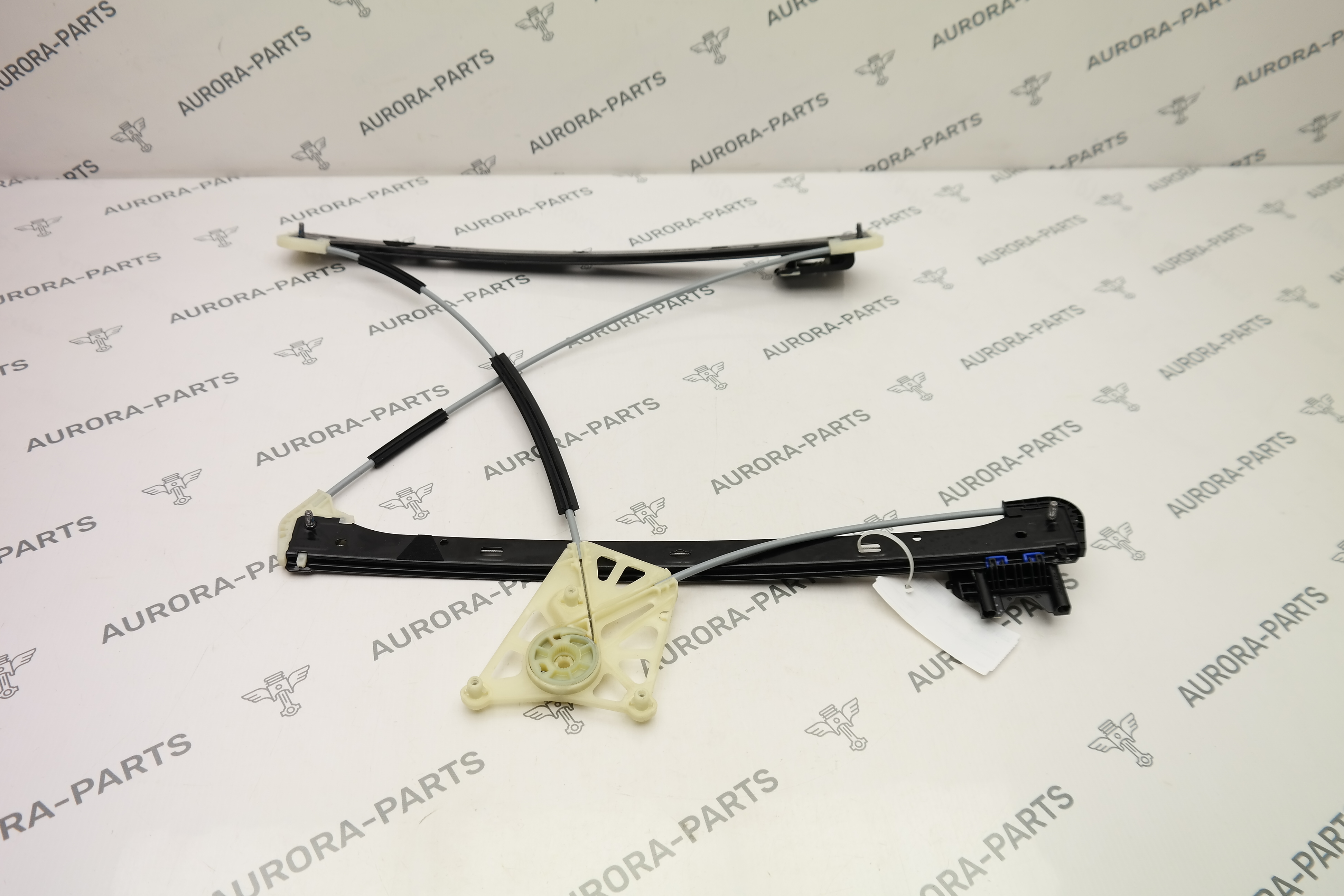 Стеклоподъемник передней двери RH Audi Q7