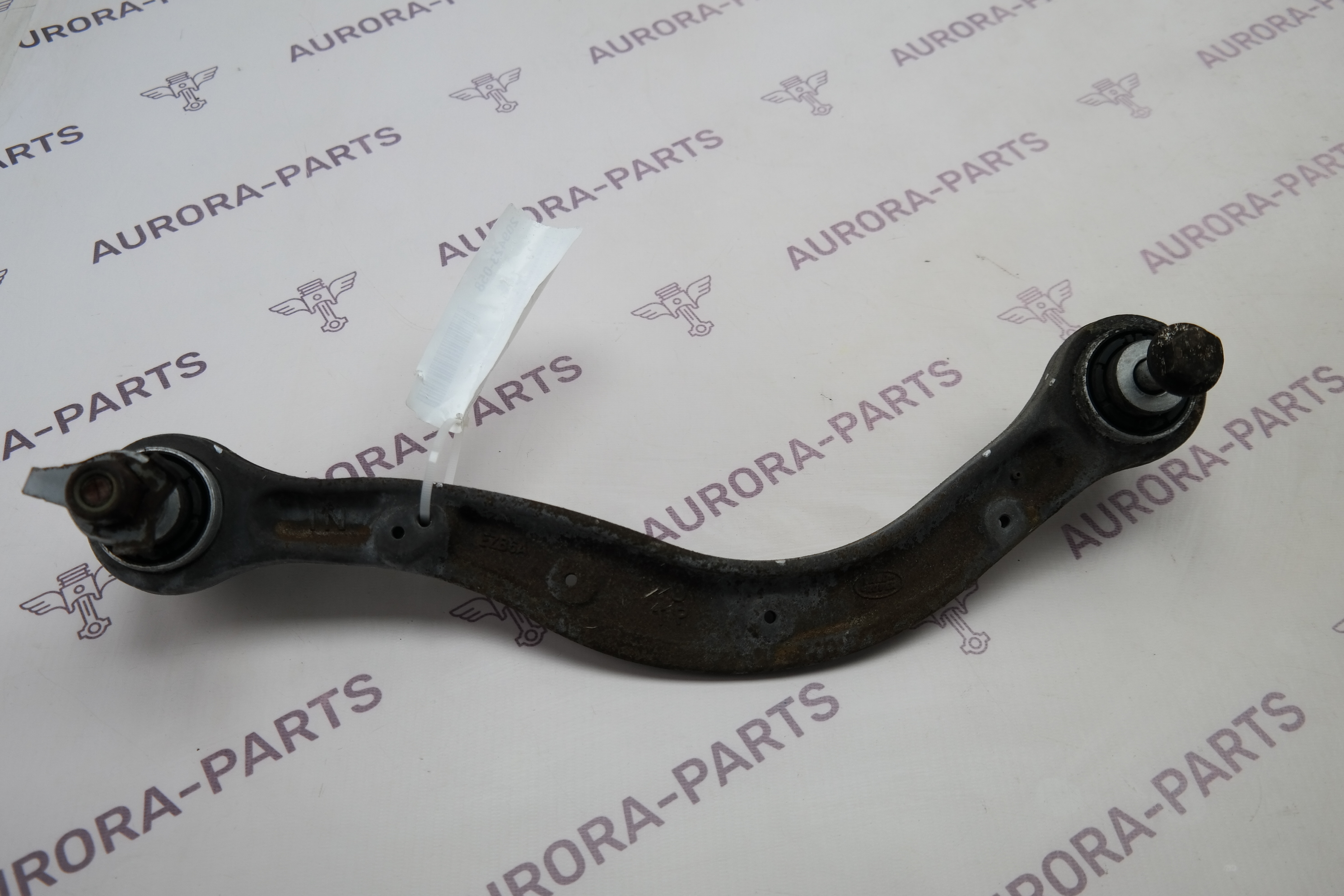 Рычаг верхний задней подвески LH=RH Land Rover Range Rover Sport