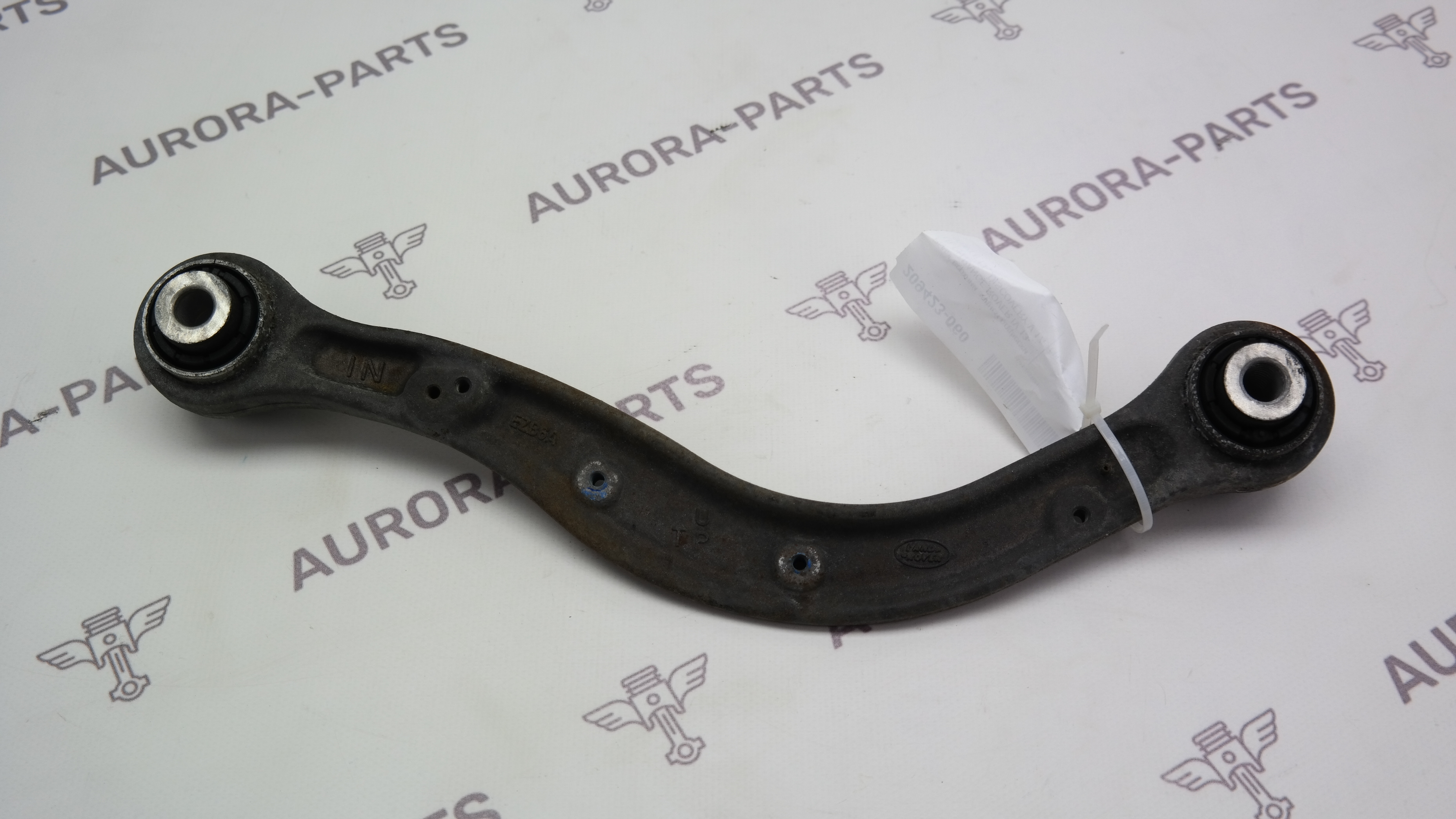 Рычаг верхний задней подвески LH=RH Land Rover Range Rover Sport