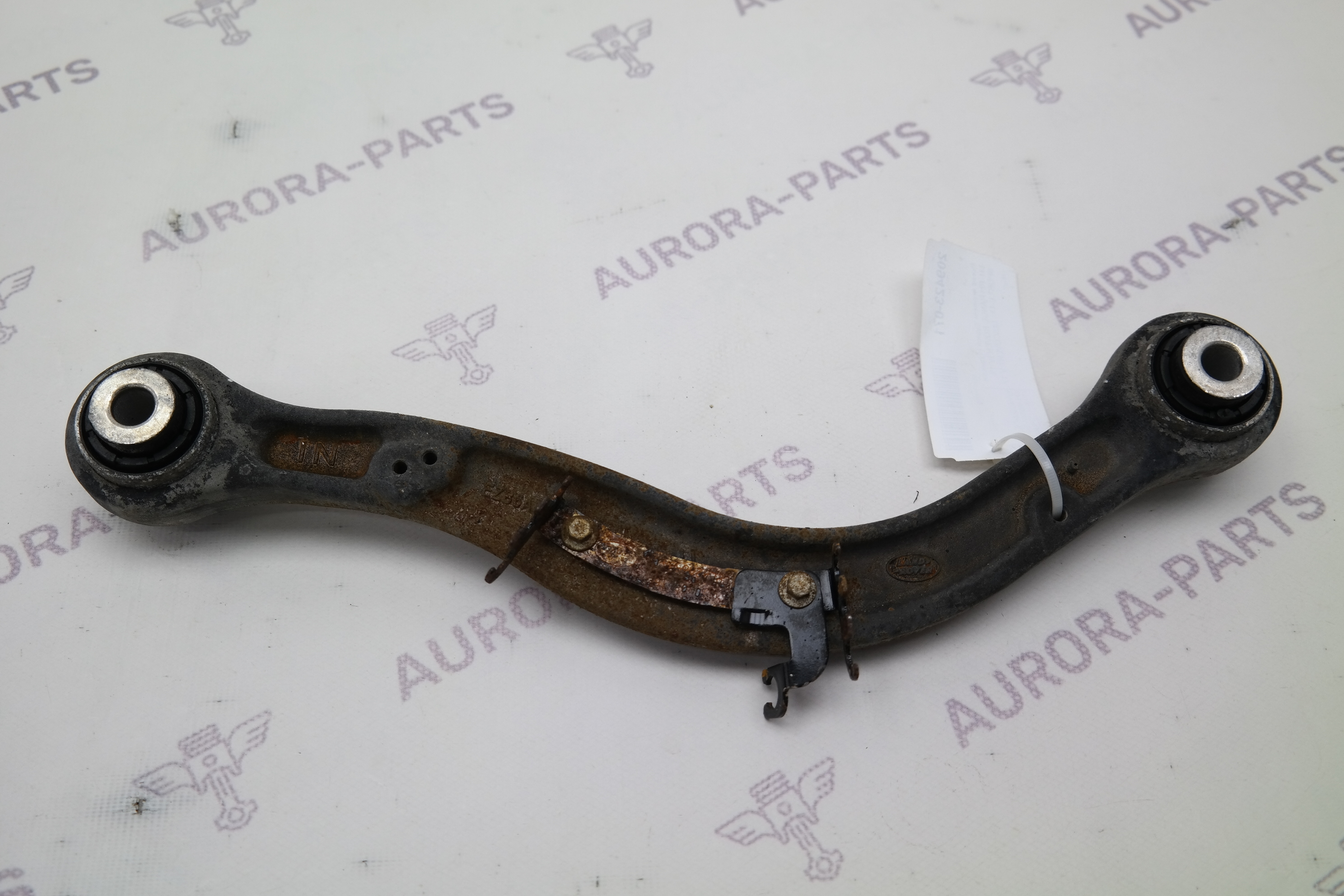 Рычаг верхний задней подвески LH=RH Land Rover Range Rover Sport