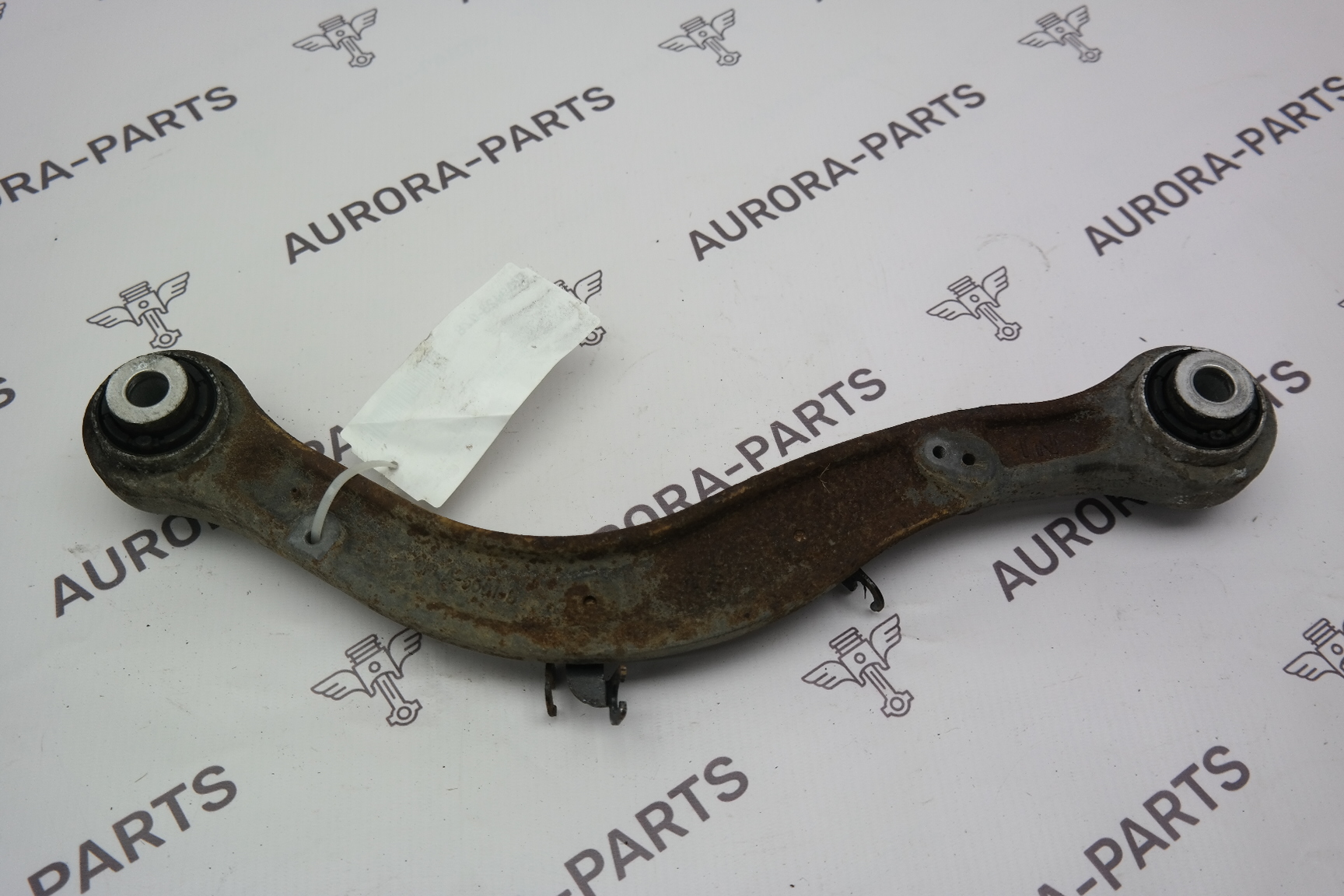 Рычаг верхний задней подвески LH=RH Land Rover Range Rover Sport