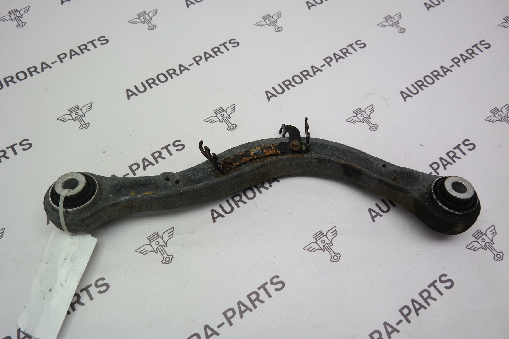 Рычаг верхний задней подвески LH=RH Land Rover Range Rover Sport