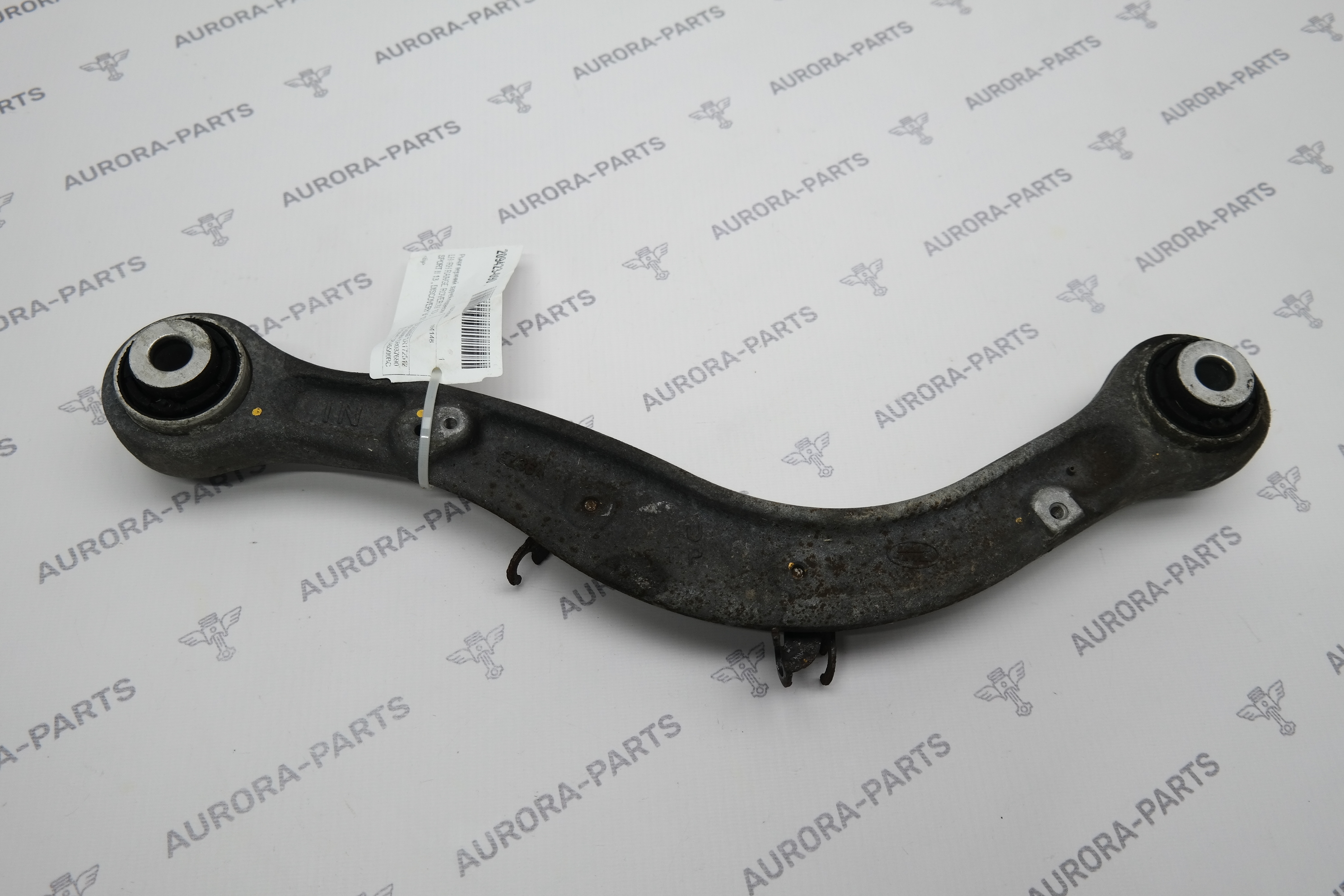 Рычаг верхний задней подвески LH=RH Land Rover Range Rover Sport