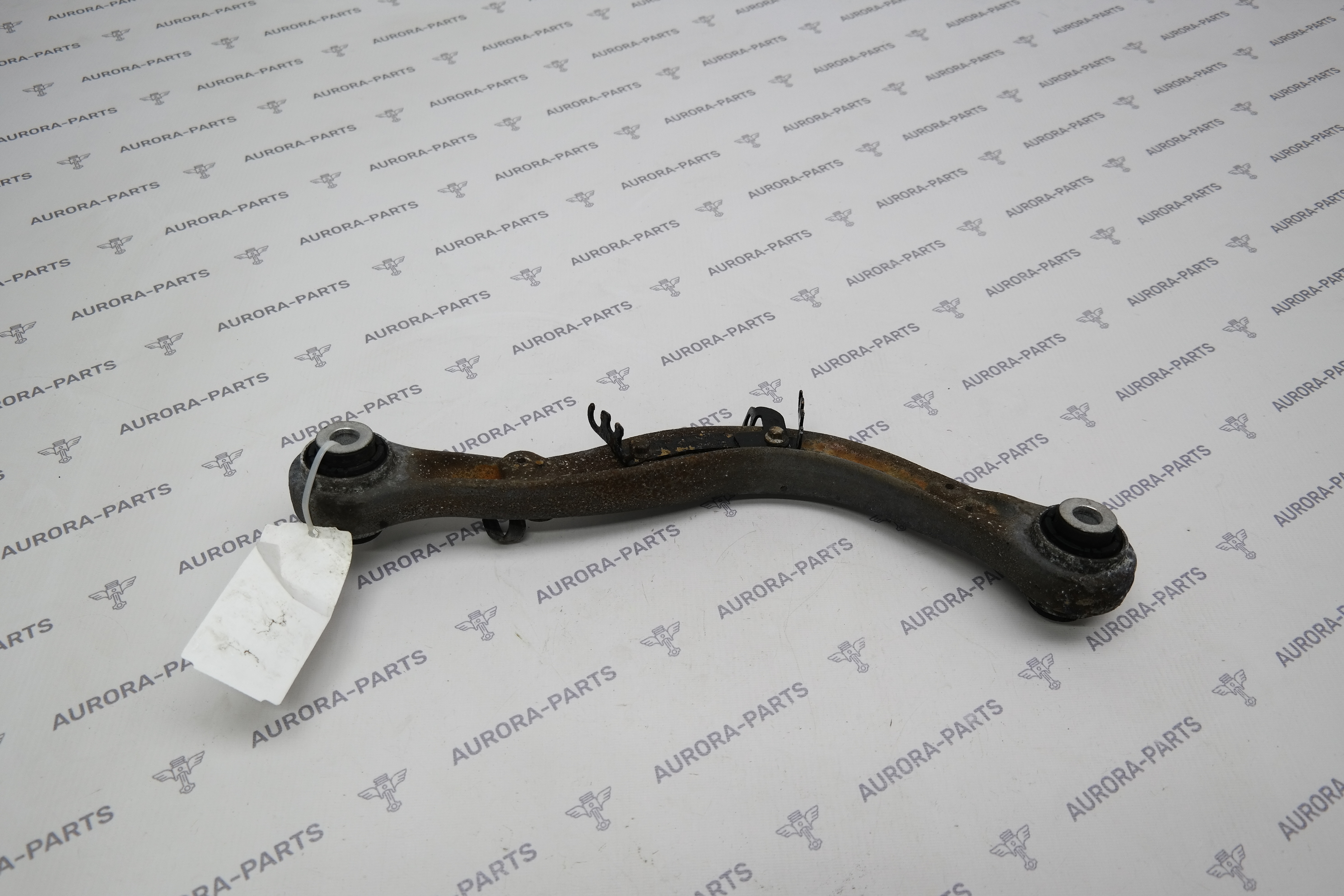 Рычаг верхний задней подвески LH=RH Land Rover Range Rover Sport