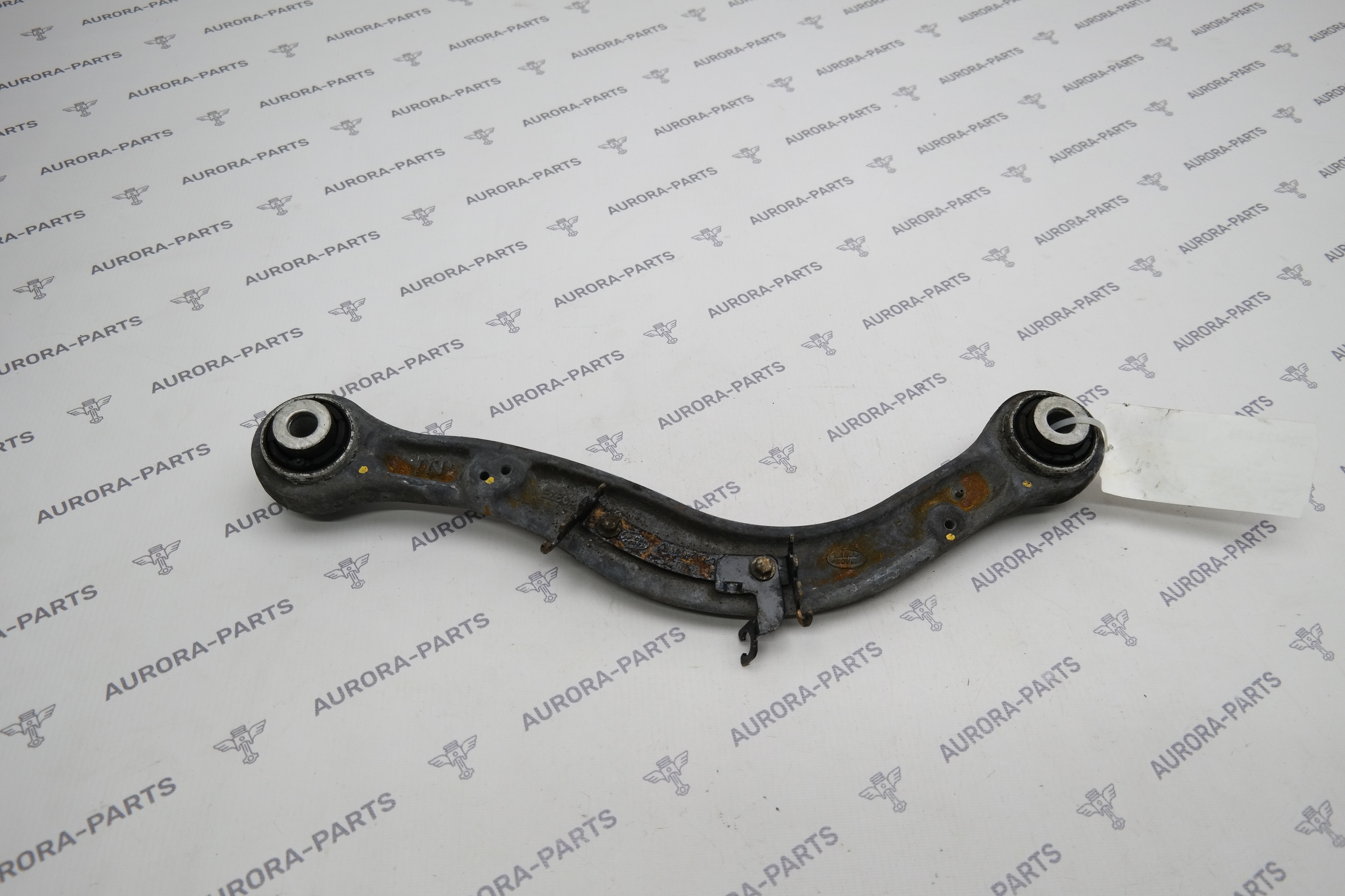 Рычаг верхний задней подвески LH=RH Land Rover Range Rover Sport