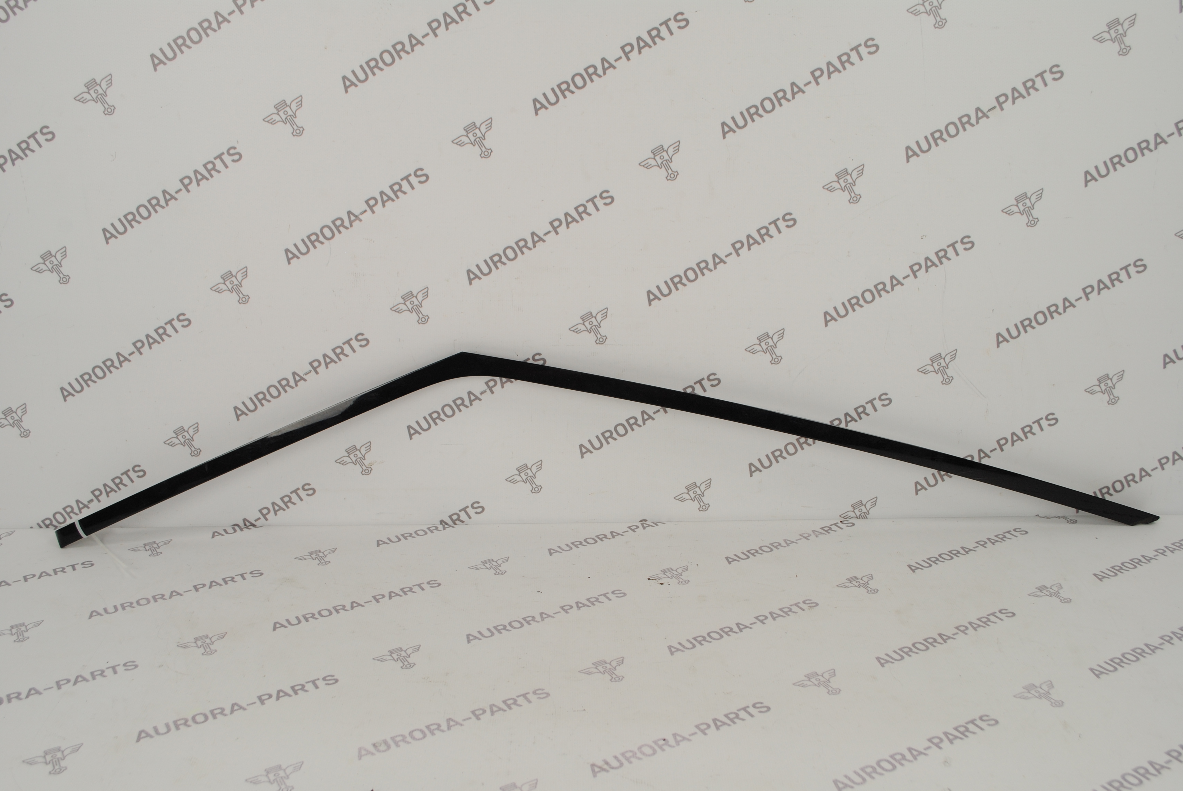 Молдинг рамки передней двери (верхний) RH Land Rover Range Rover Sport