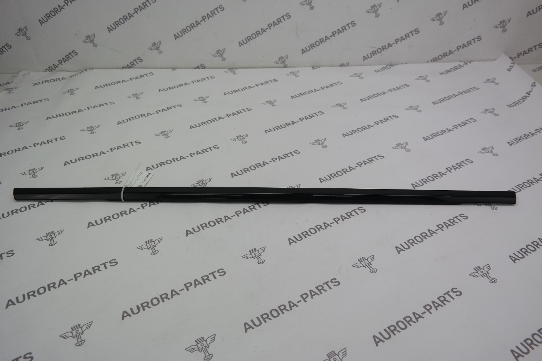 Молдинг, бархотка задней двери RH Land Rover Range Rover Sport