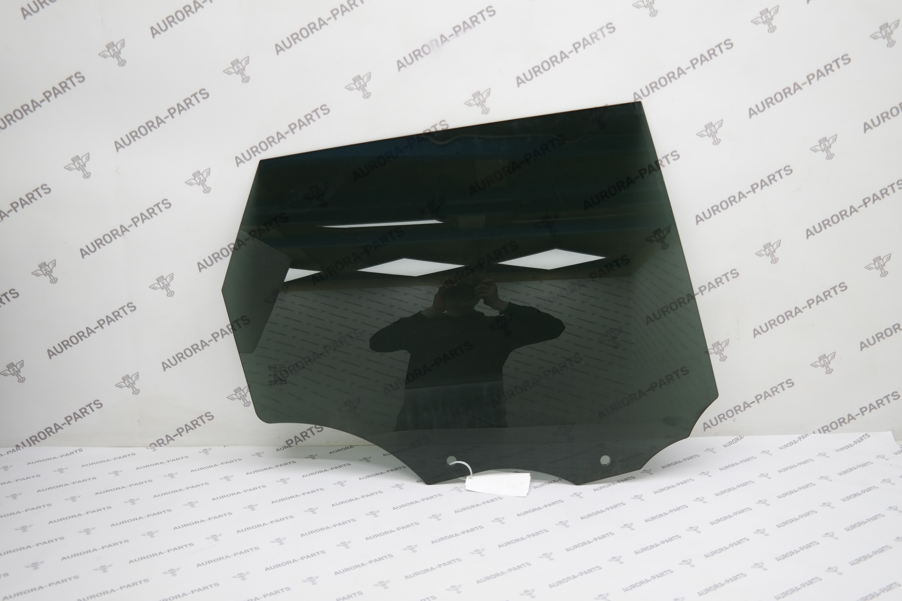 Стекло тонированное задней двери RH Land Rover Range Rover Sport