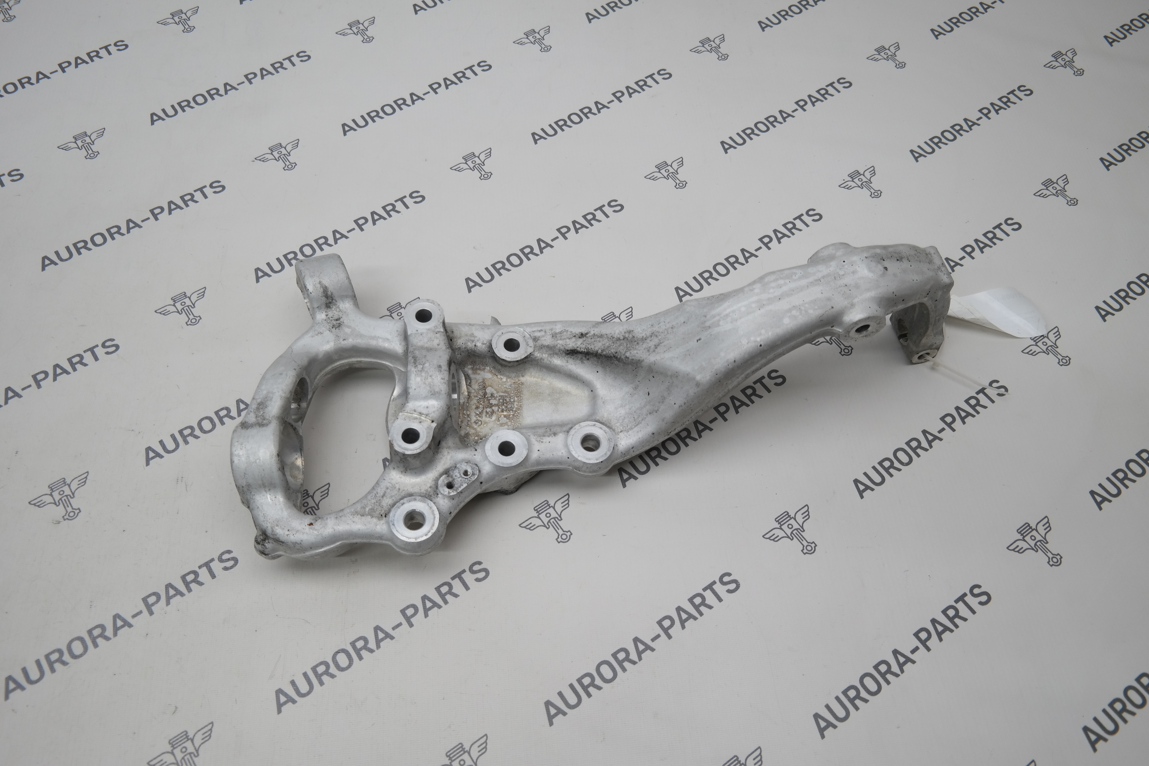 Кулак поворотный передней подвески RH Mercedes S-Klasse