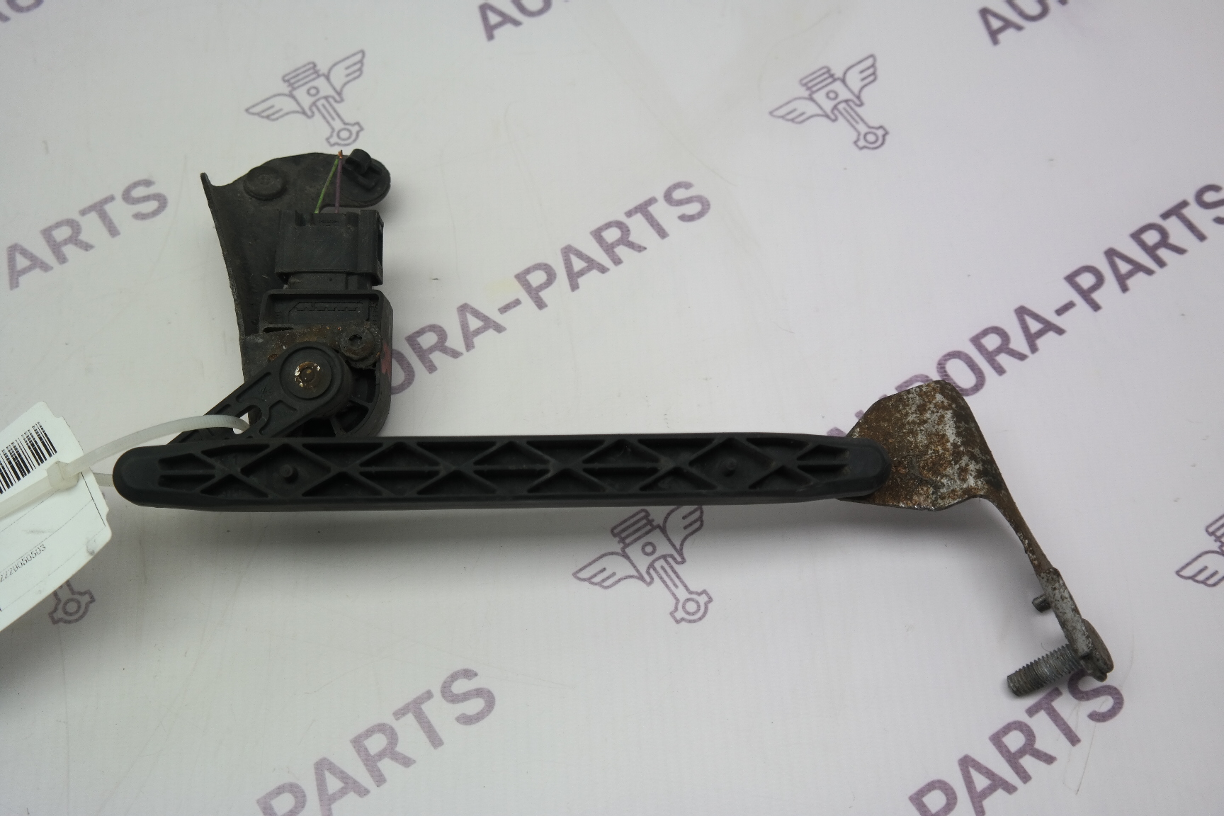 Датчик уровня пола перед=зад LH=RH Mercedes C-Klasse