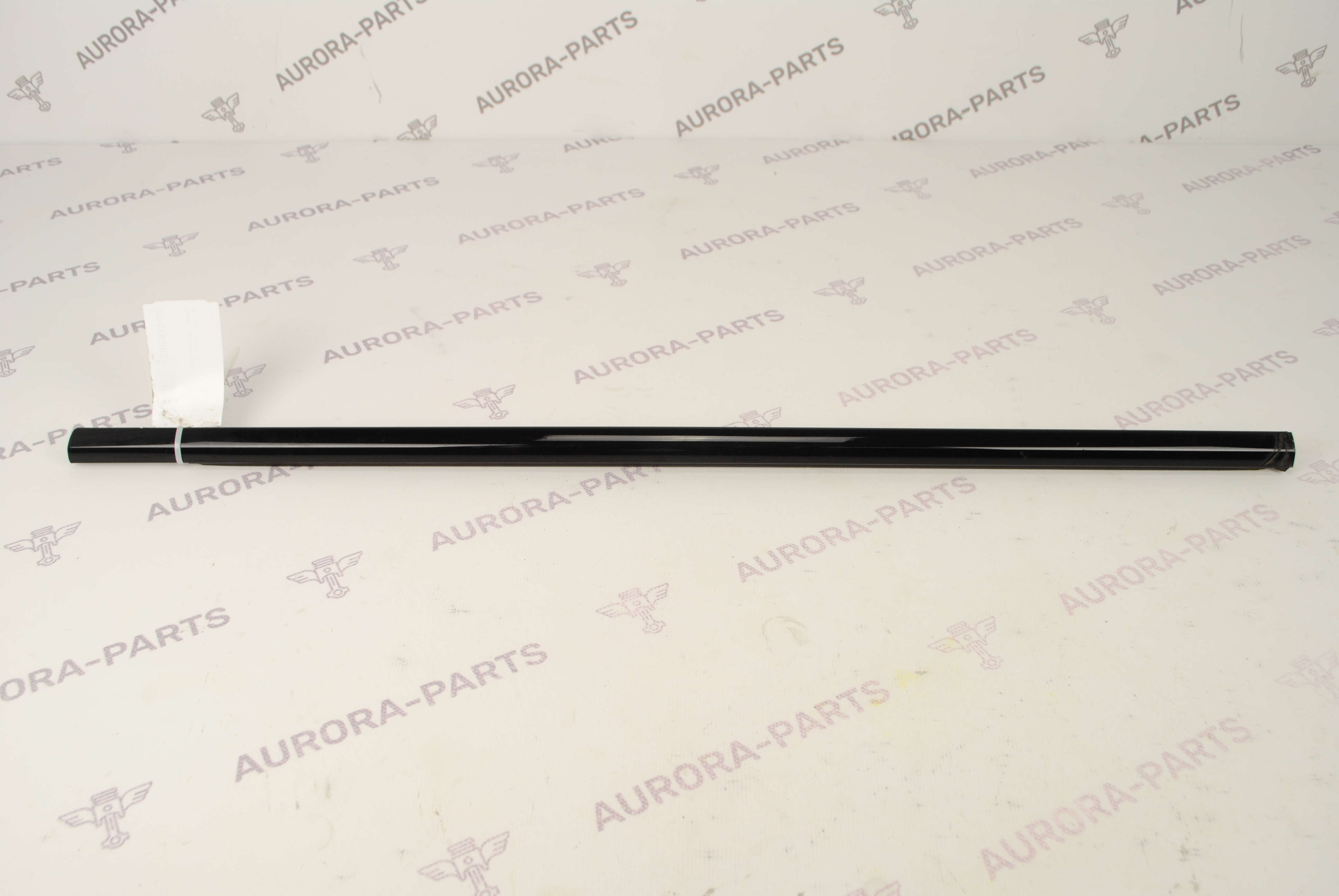 Молдинг, бархотка передней двери LH Land Rover Range Rover Evoque