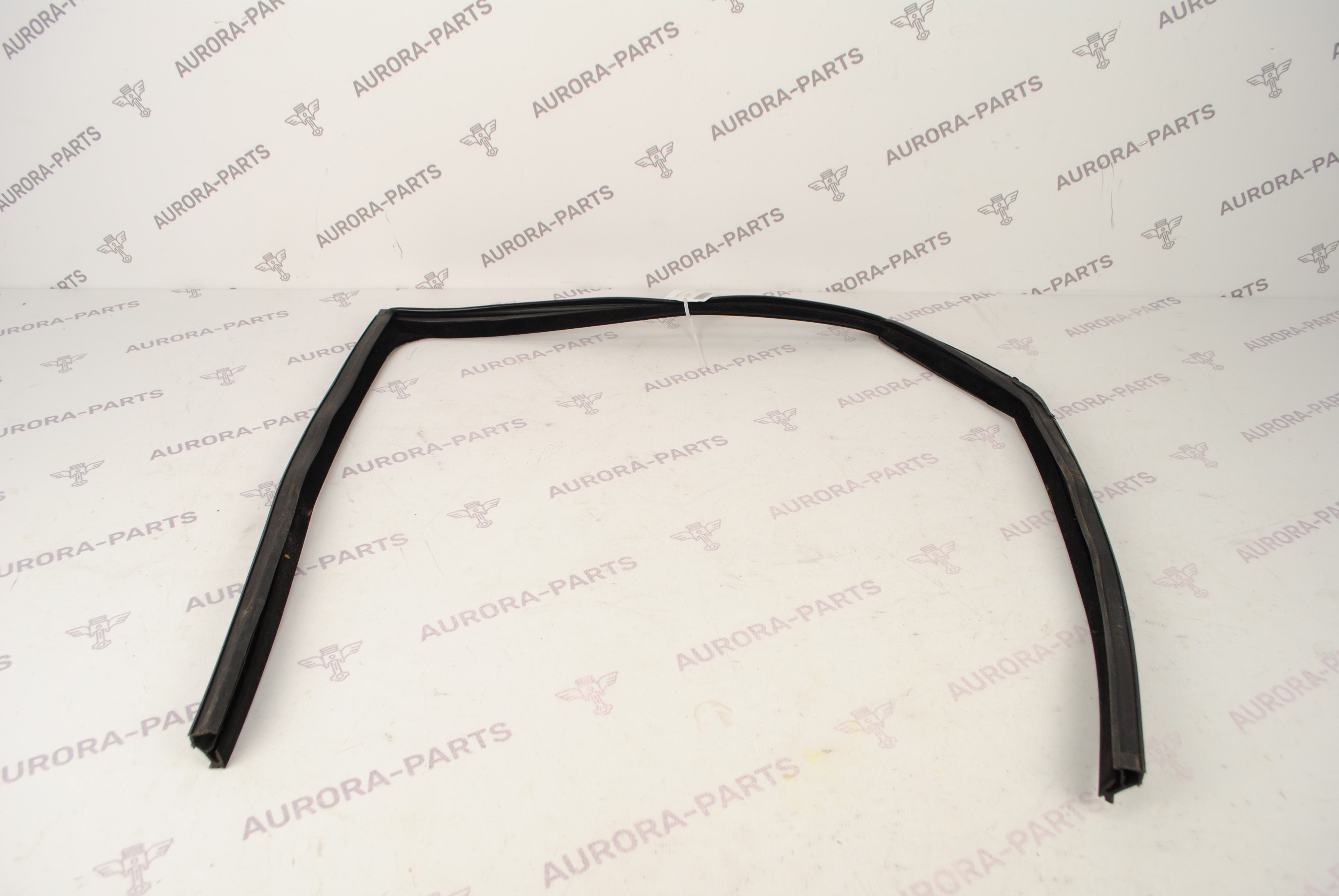 Направляющая стекла задней двери LH Land Rover Range Rover Evoque