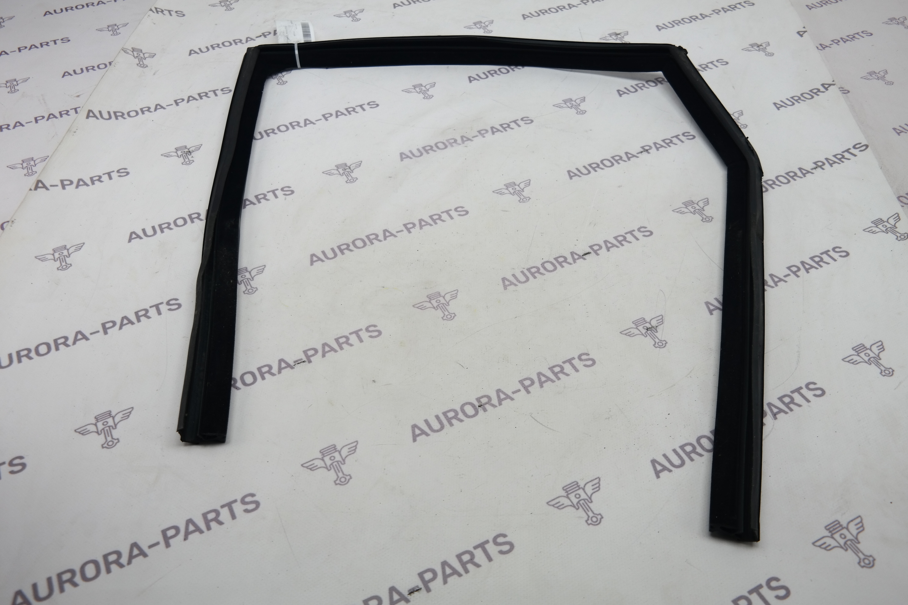 Направляющая стекла задней двери LH Land Rover Range Rover Evoque