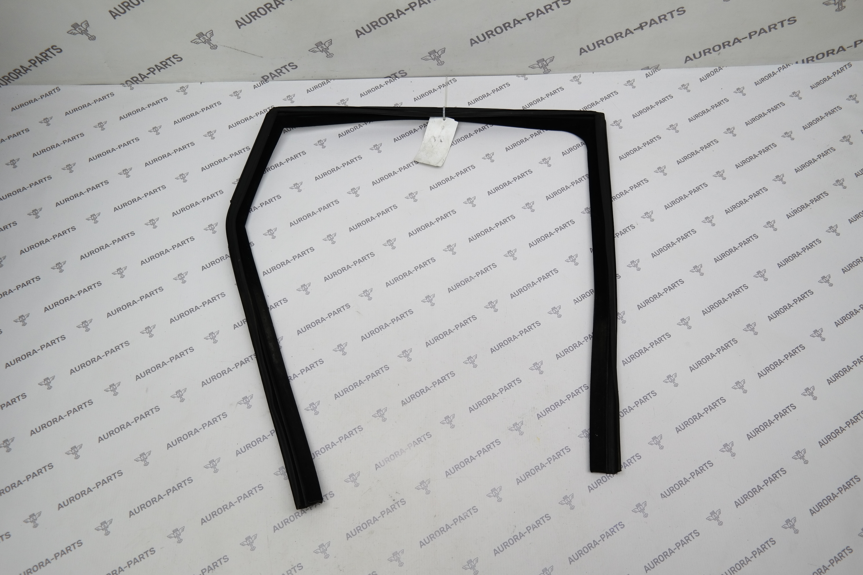 Направляющая стекла задней двери RH Land Rover Range Rover Evoque