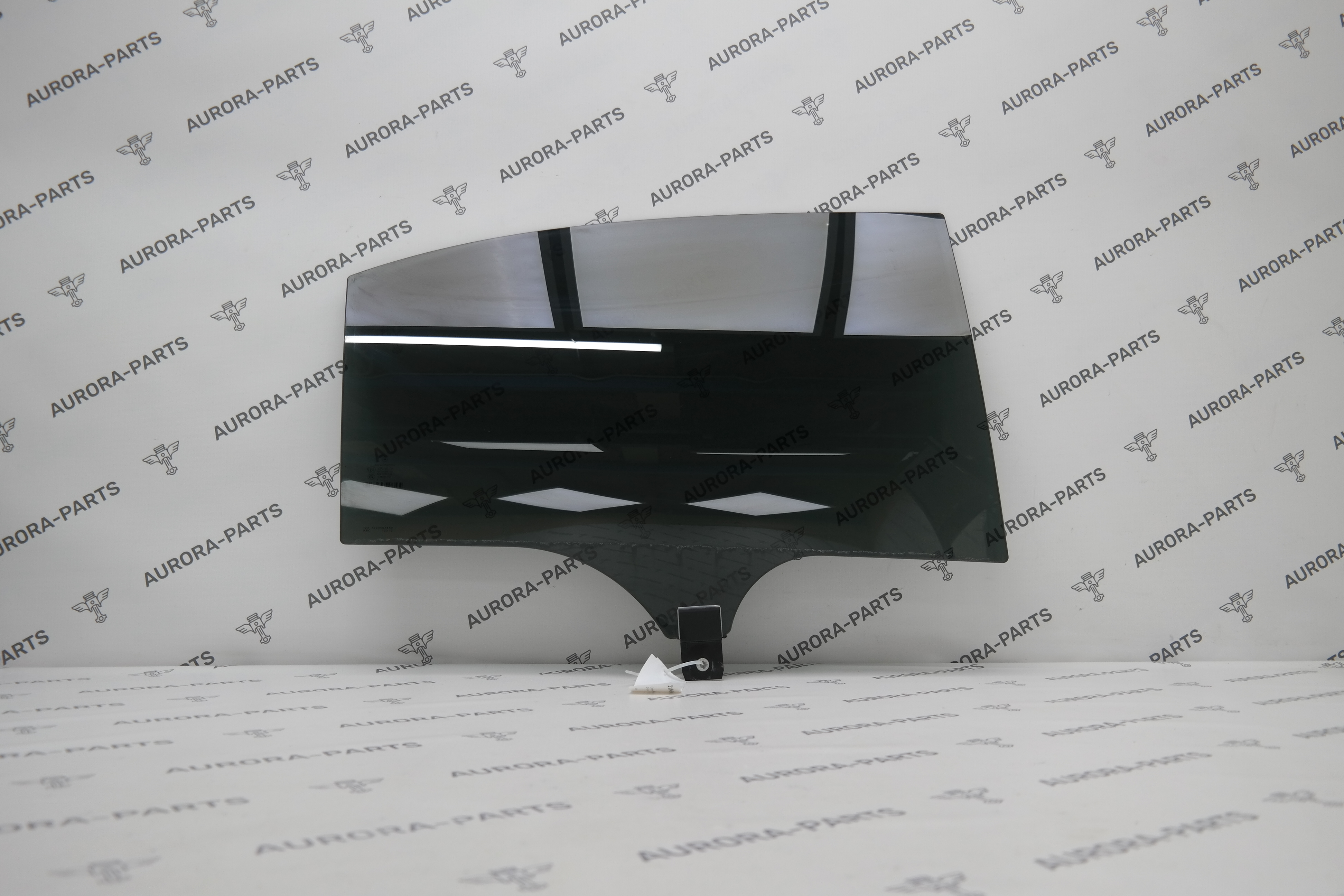 Стекло задней двери RH Mercedes S-Klasse