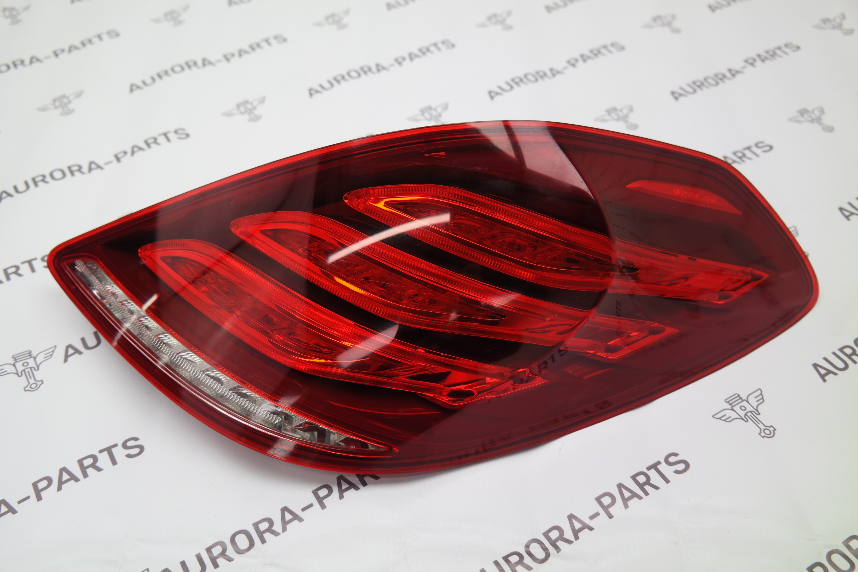 Фонарь задний RH (дорейстайлинг) Mercedes S-Klasse