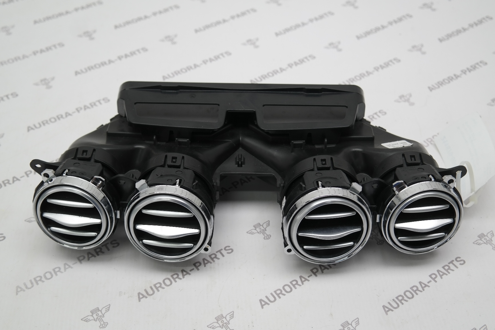 Воздуховод в торпеду в центре в сборе с дефлекторами Mercedes S-Klasse